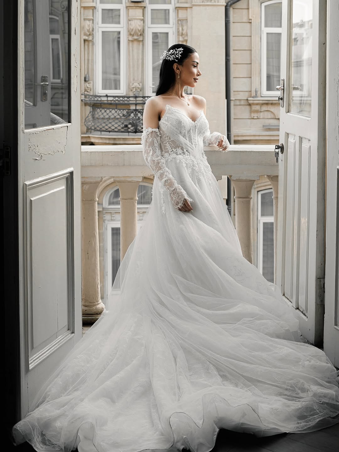 Nikah və Fotosessiya üçün Qısa Gəlinliklər