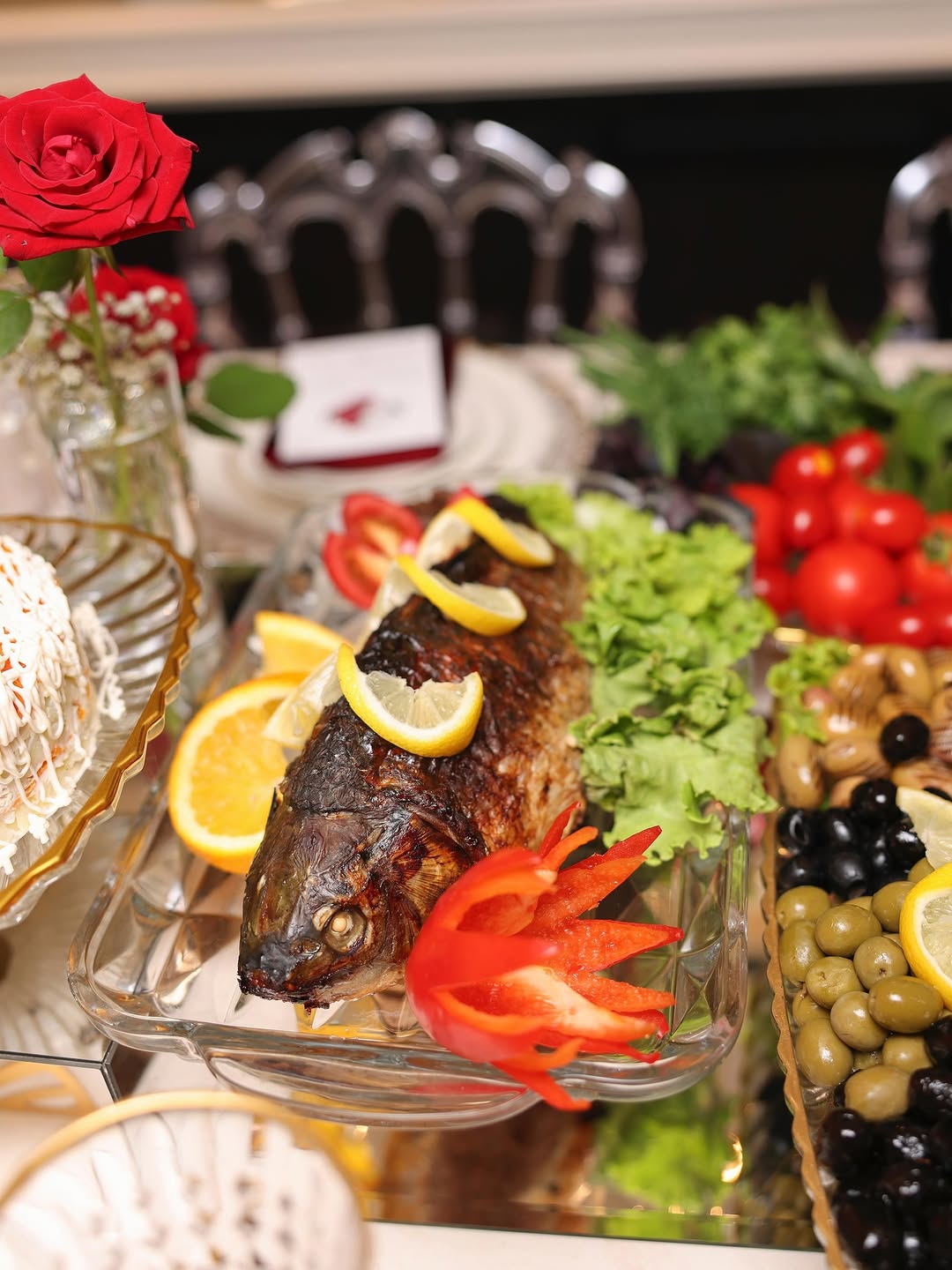 Xınayaxdı Təşkilatı və Dekoru