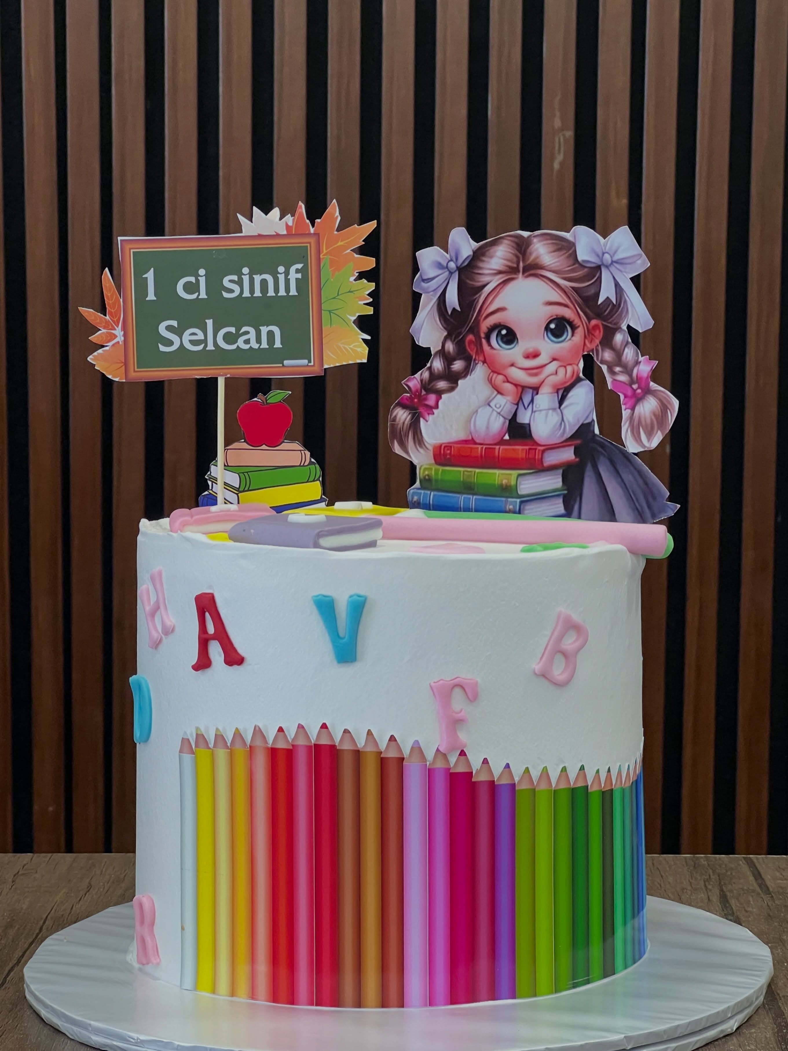 Ad Günü və Yubiley Tortları