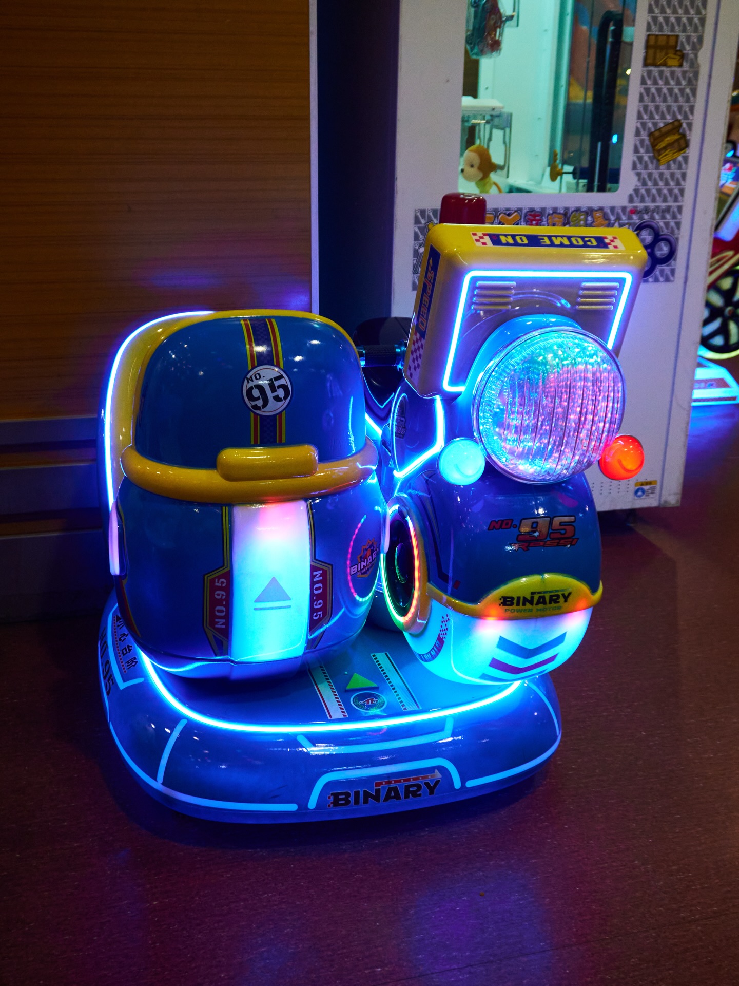 Bowling, Masa Futbolu və Uşaq Oyun Zalı