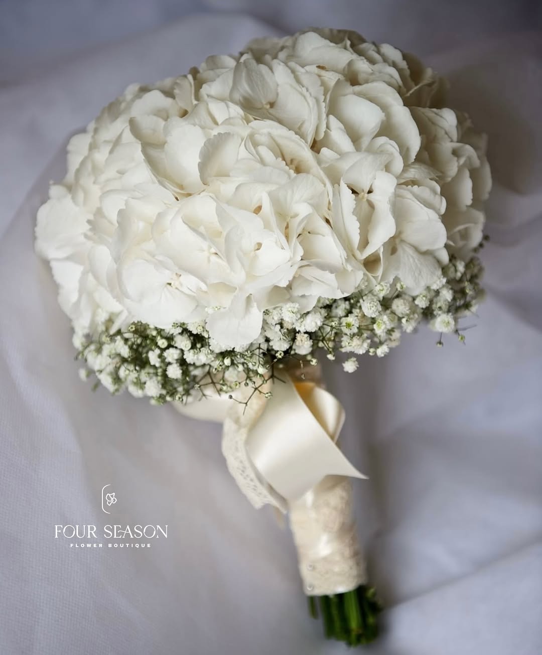 Holland Pion və Eustoma Buketləri