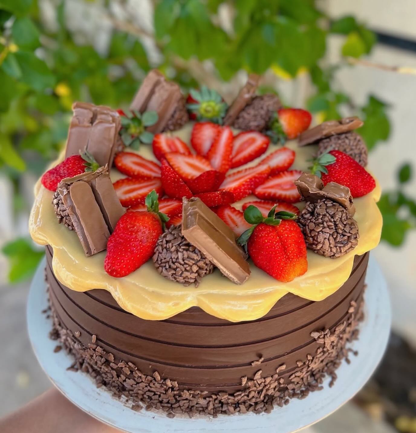 Qonaqlar üçün Fərdi Vişnəli və Dondurma Dadlı Mini Tortlar