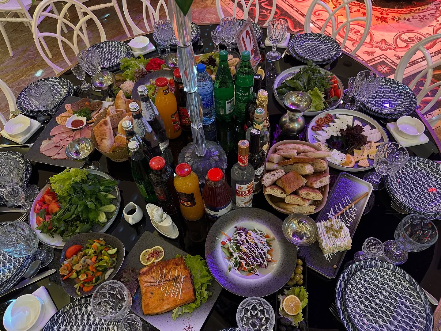 Banket və Ziyafət Zalı (50-200 Nəfərlik)