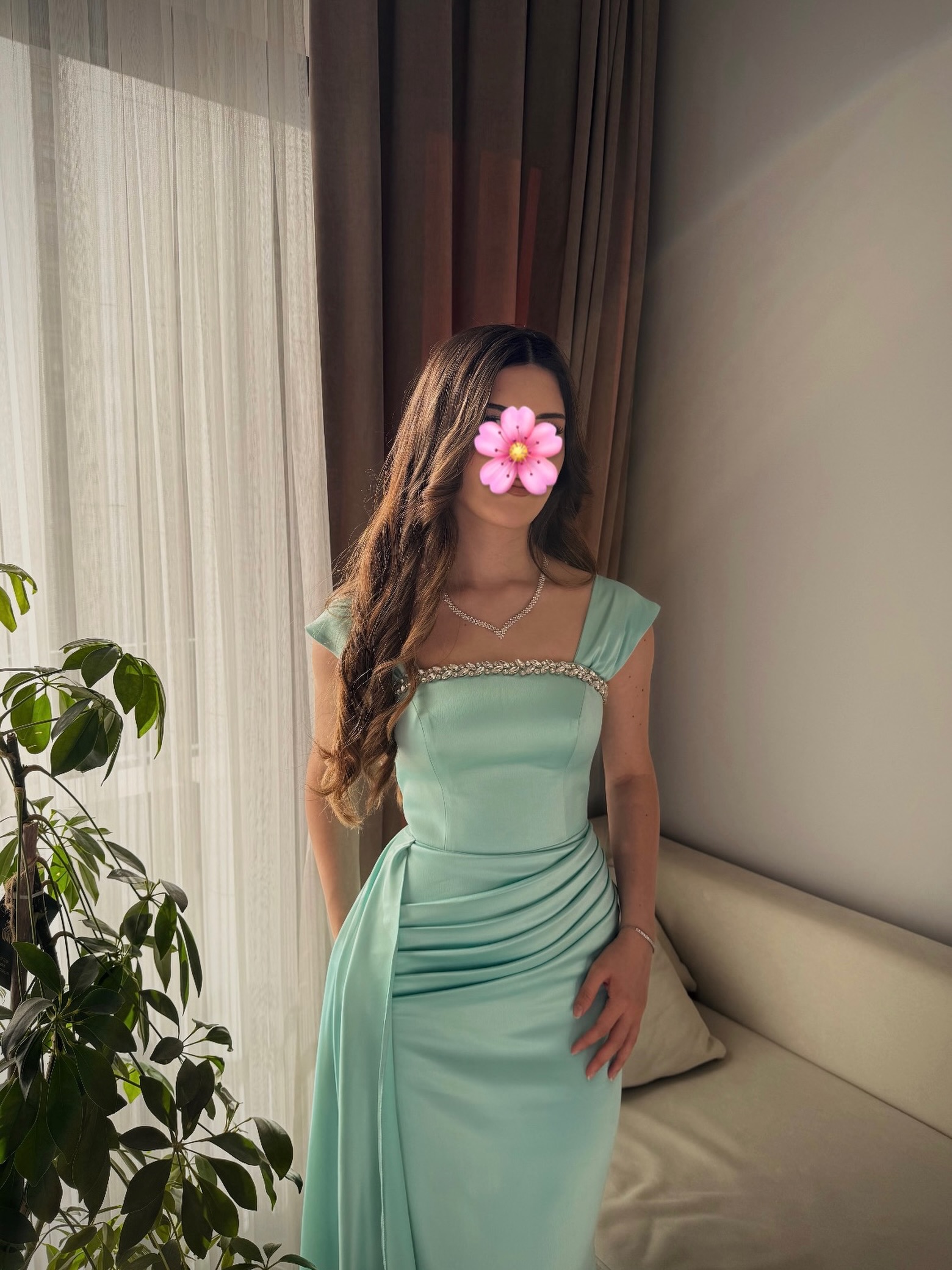 Ziyafət Geyimlərinin Satışı
