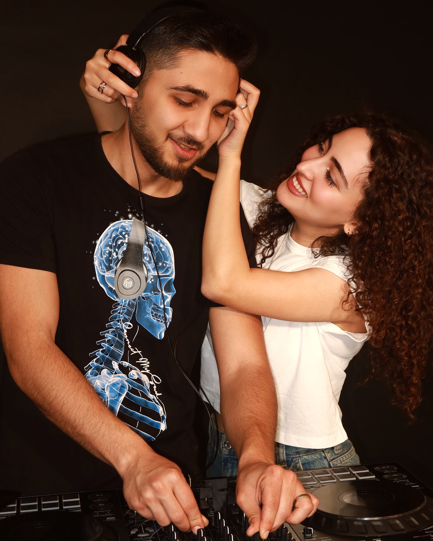 Toy və Nikah Məclisləri üçün DJ Xidməti