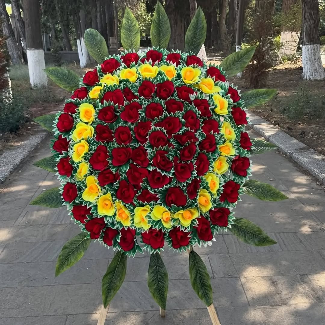 Hər Növ Canlı Gül Buketləri