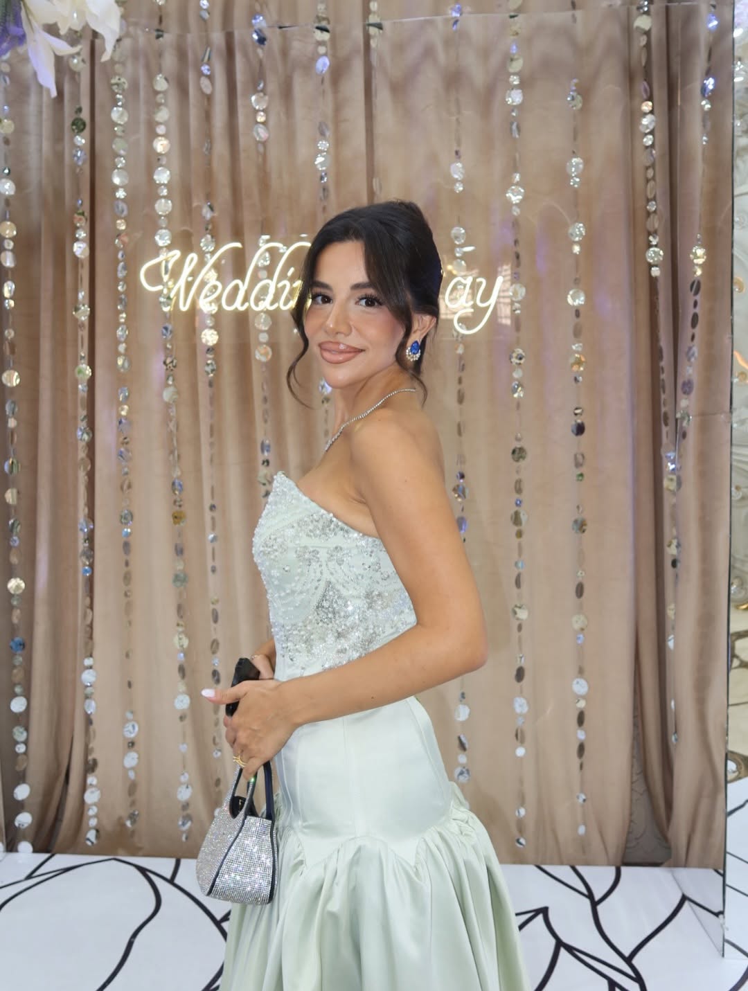 Ziyafət Geyimlərinin Kirayəsi