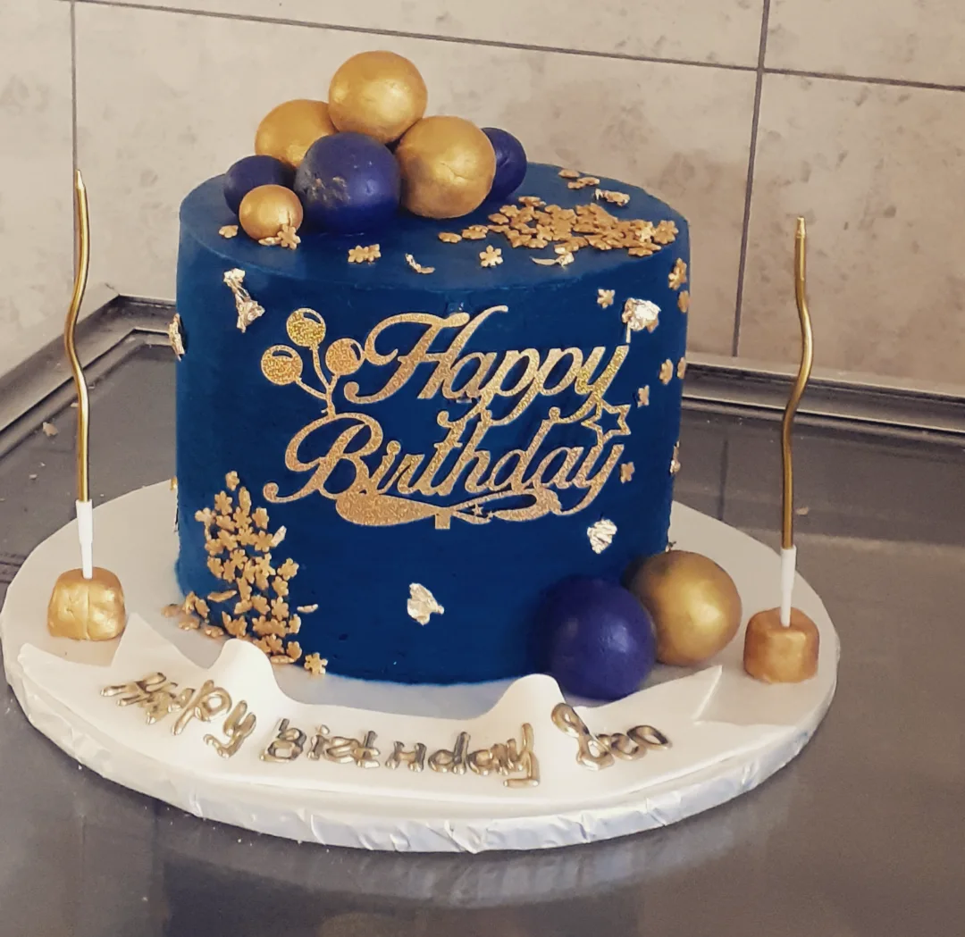 Xüsusi Dizayn və Fərdi Sifarişli Tortlar