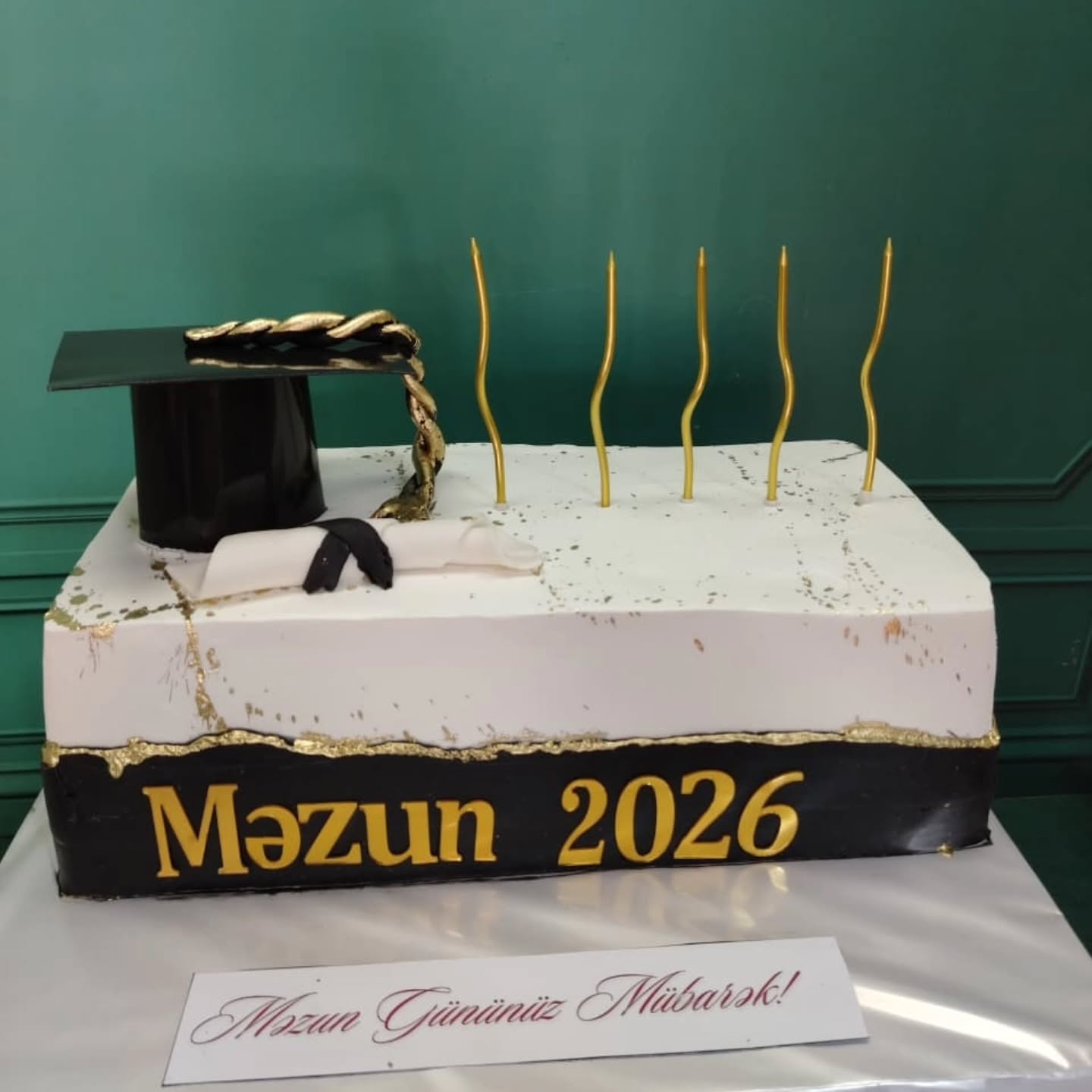 Məzuniyyət və Əlifba Tortları