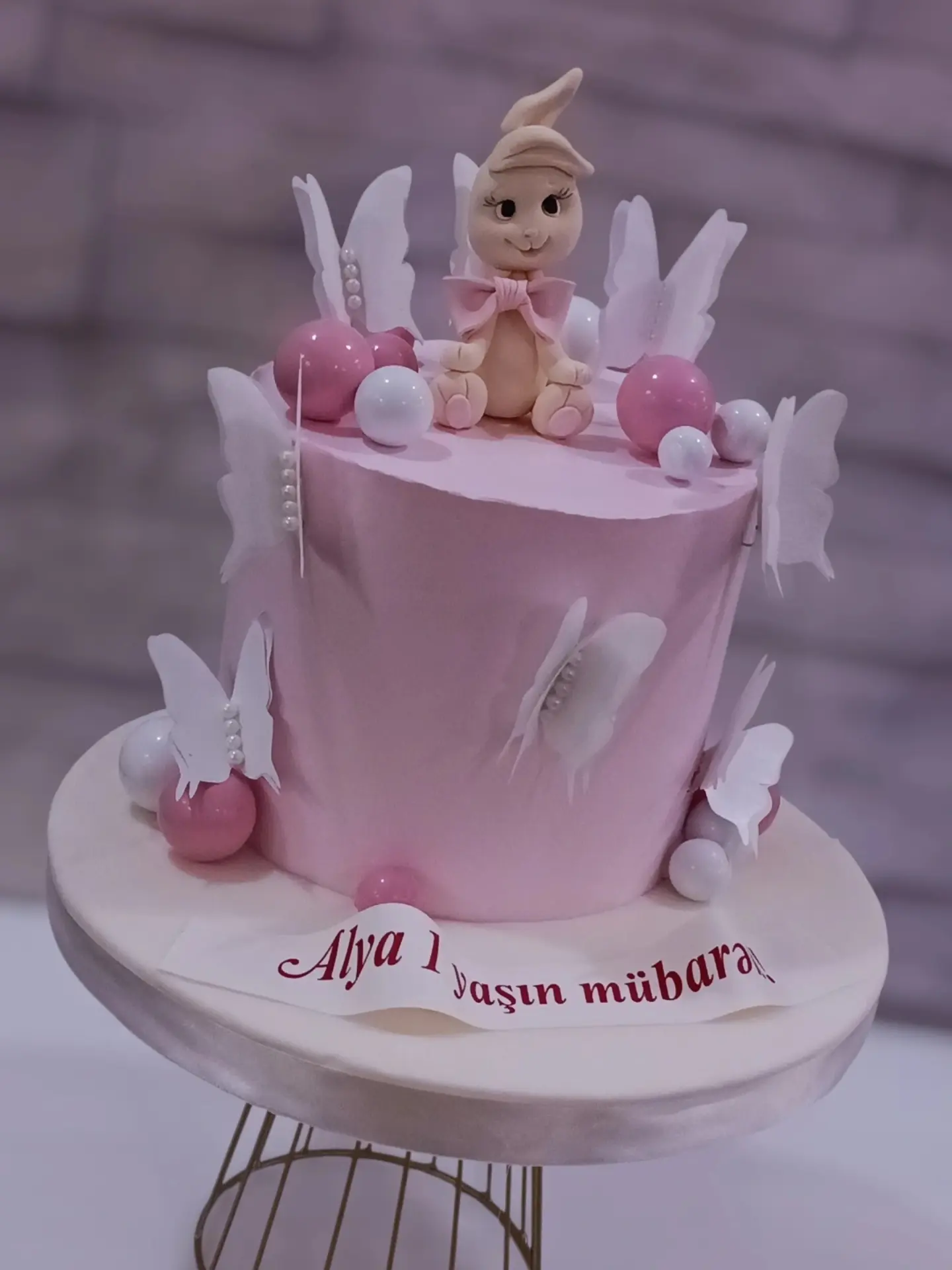 Uşaq və 1 Yaş Tortları