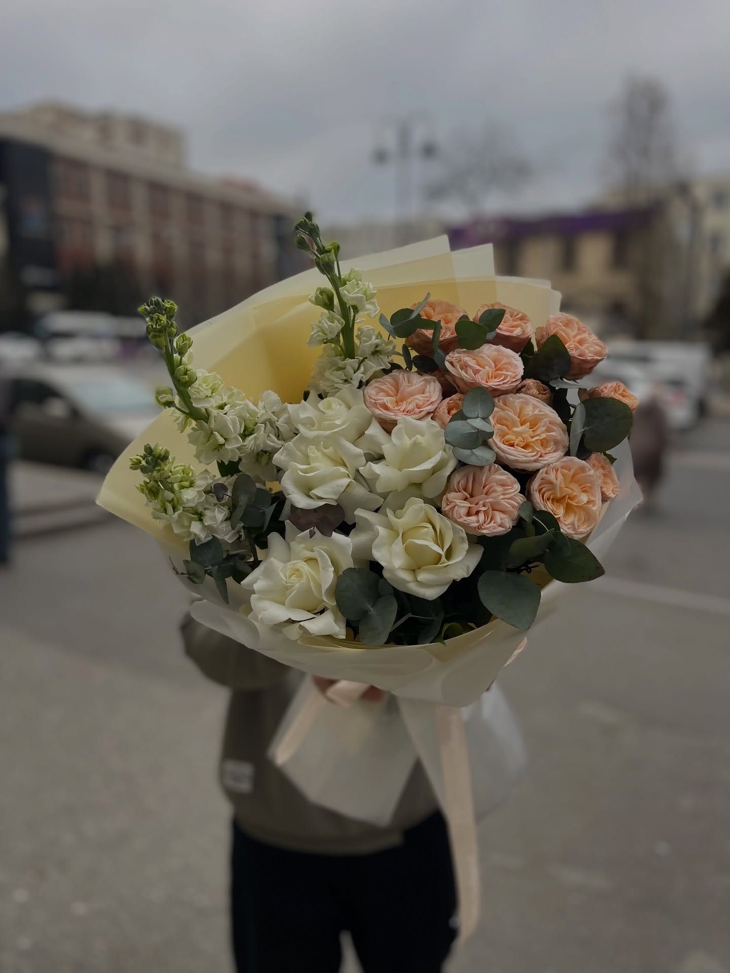101 Qızılgül Buketi