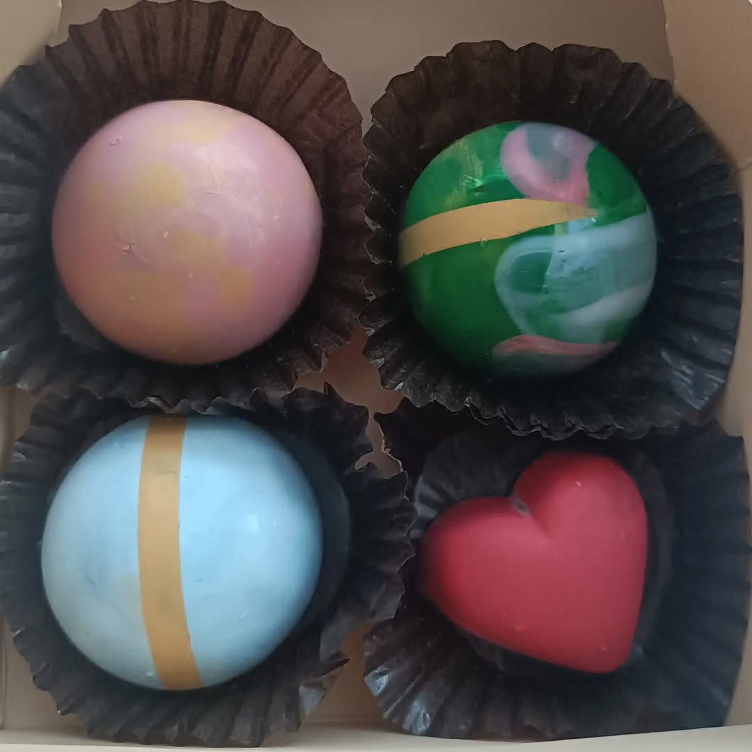 Karamel İçlikli Xırtıldayan Bonbon Şokoladlar