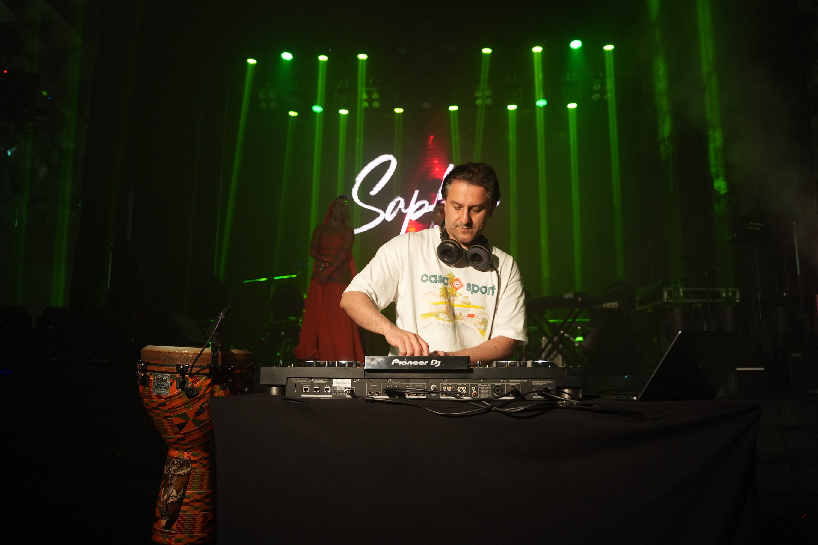 Toy və Nişan Məclisləri üçün DJ & Drums Şousu
