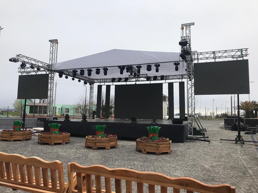 LED Ekran və Səhnə İşıqlandırması İcarəsi və Satışı