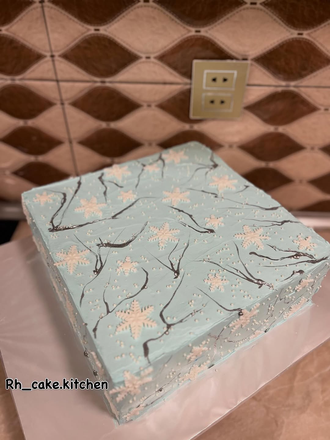 RH_cake.kitchen