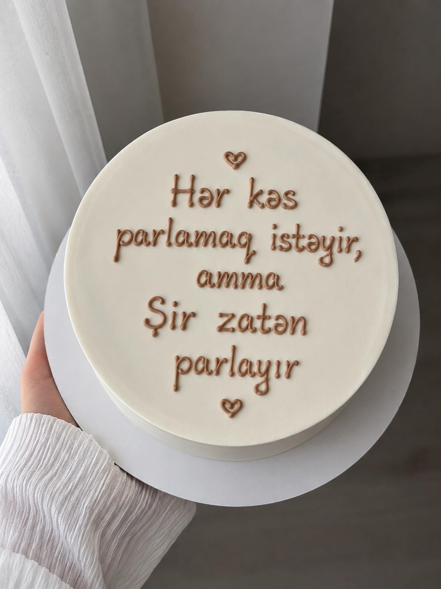 Ad Günü və Özəl Gün Tortları