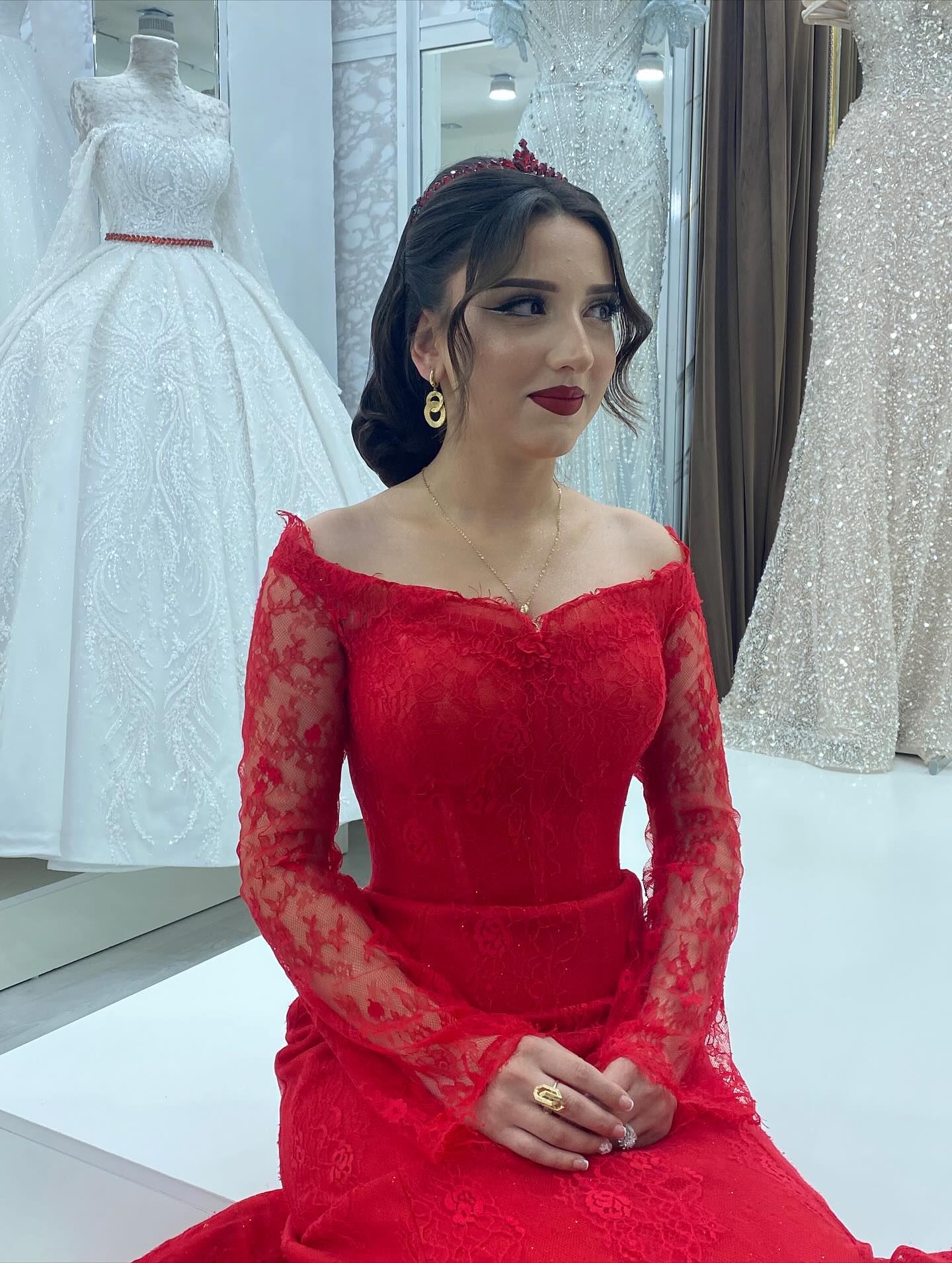 Nişan və Ziyafət Mərasimləri üçün Libaslar