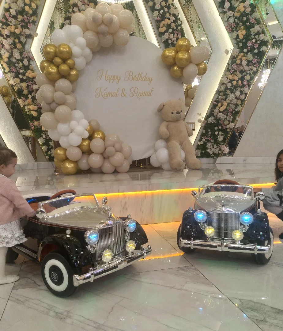 Kiçik Toy və Ad Günləri üçün Uşaq Maşınlarının Kirayəsi