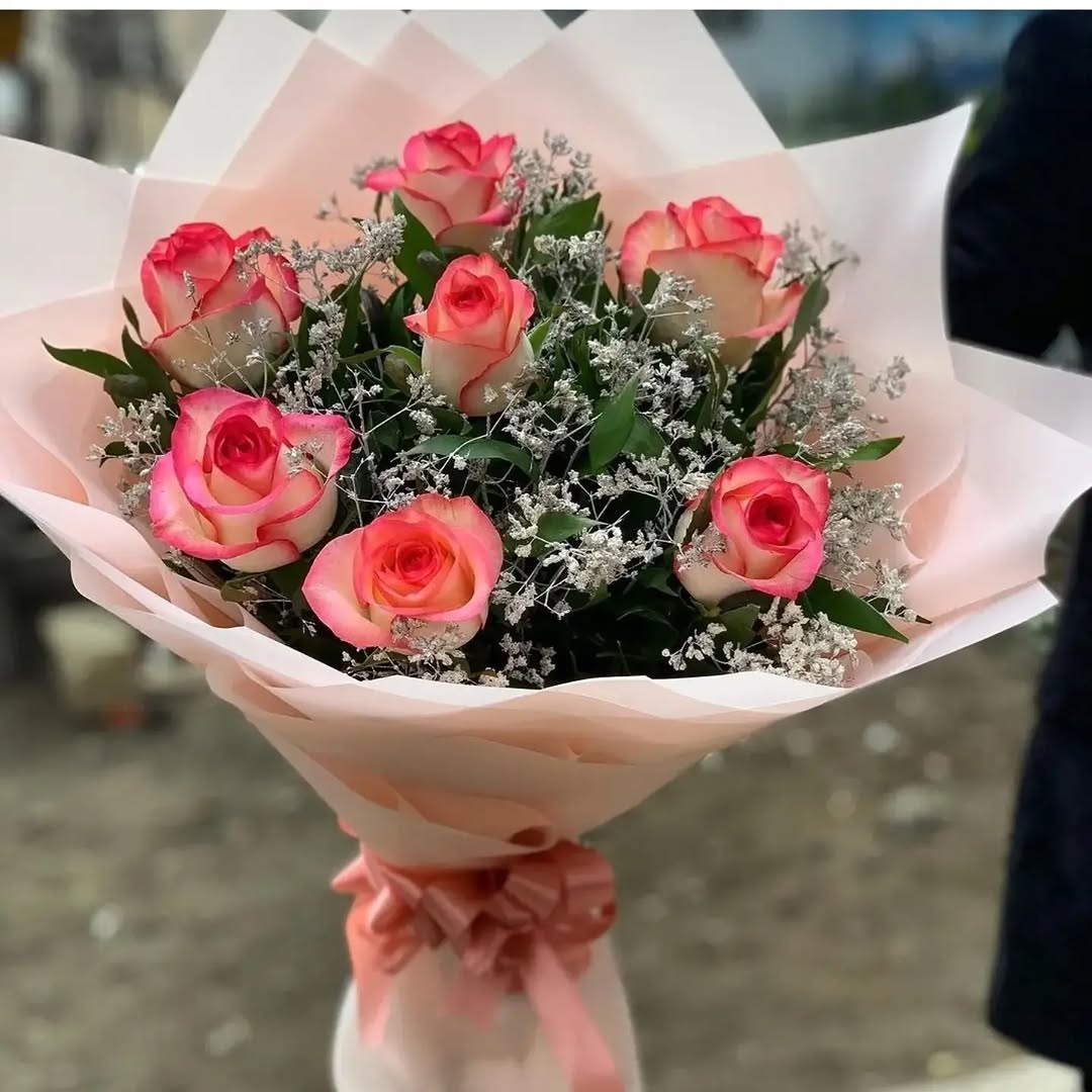 Qızılgül Buketləri və Kompozisiyaları