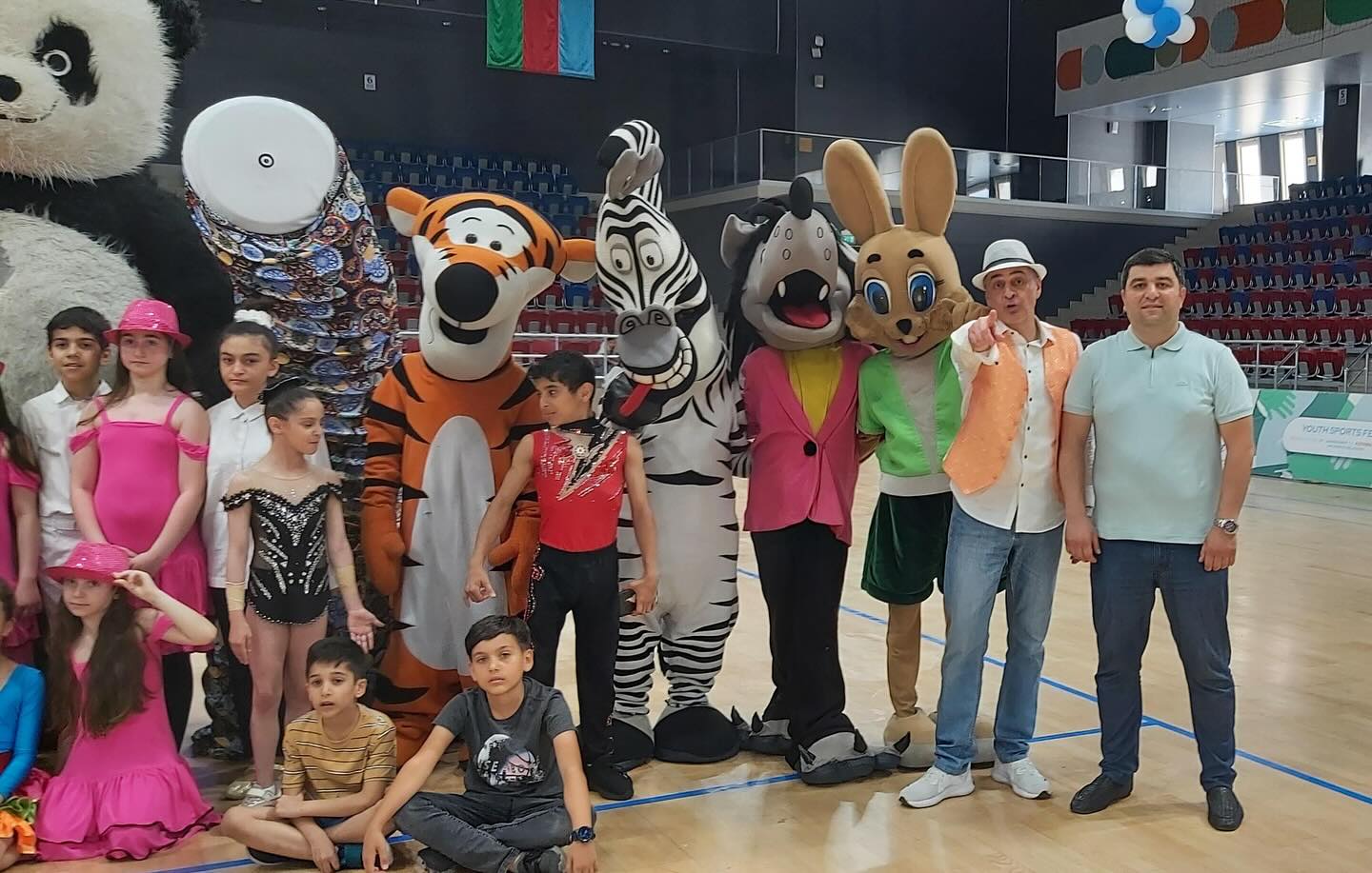Kiçik Toy Və Uşaq Şənlikləri Üçün Əyləncə Şousu