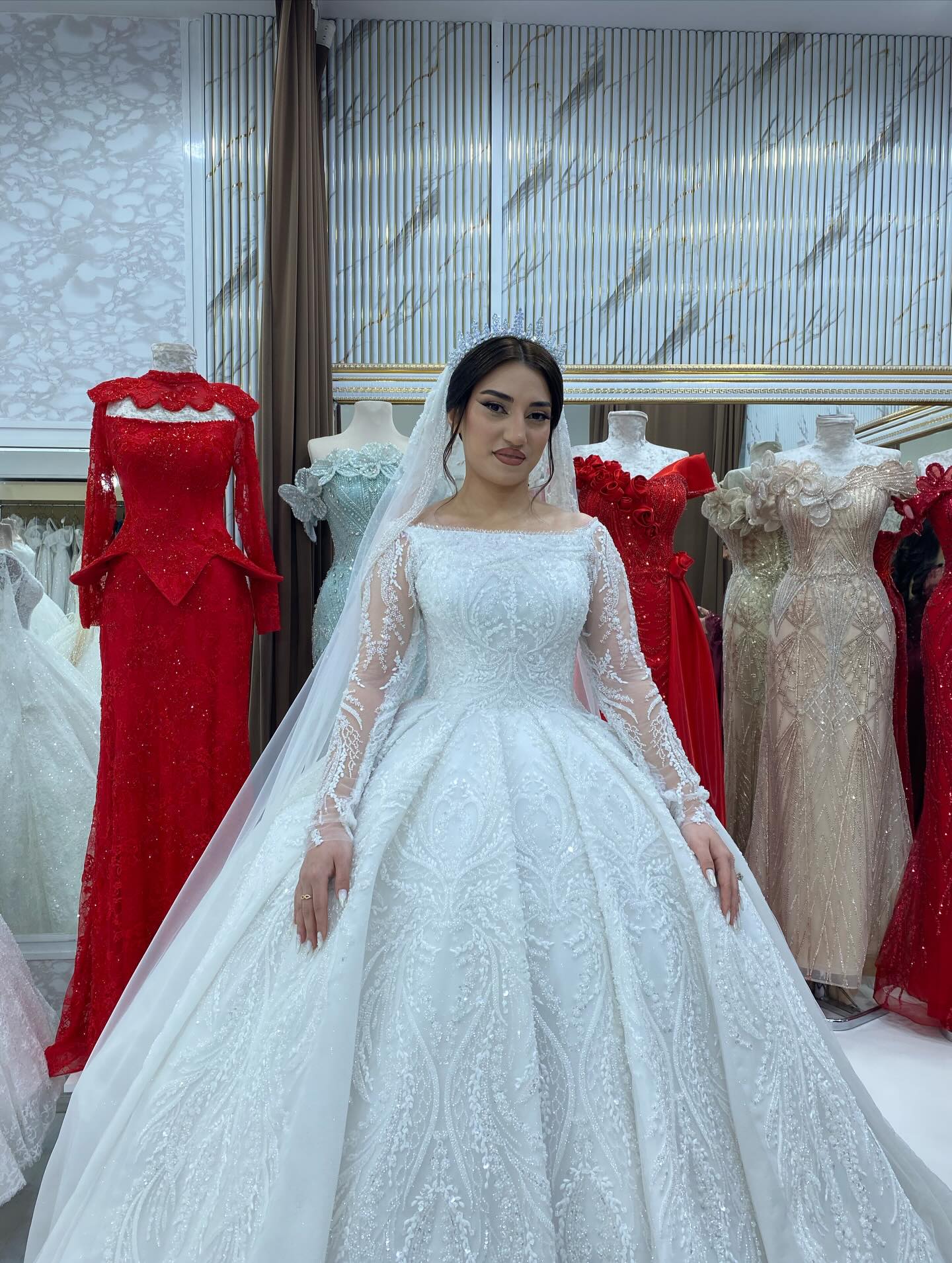 Nişan və Ziyafət Mərasimləri üçün Libaslar