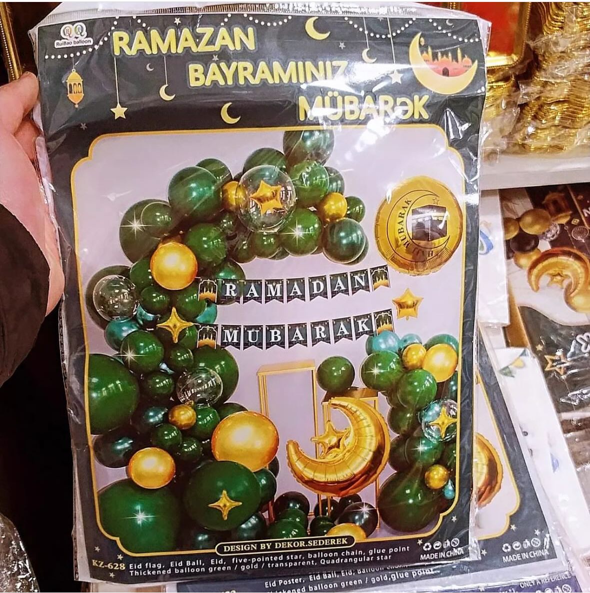 Rəngli Tüstülər və Şənlik Xlapuşkaları