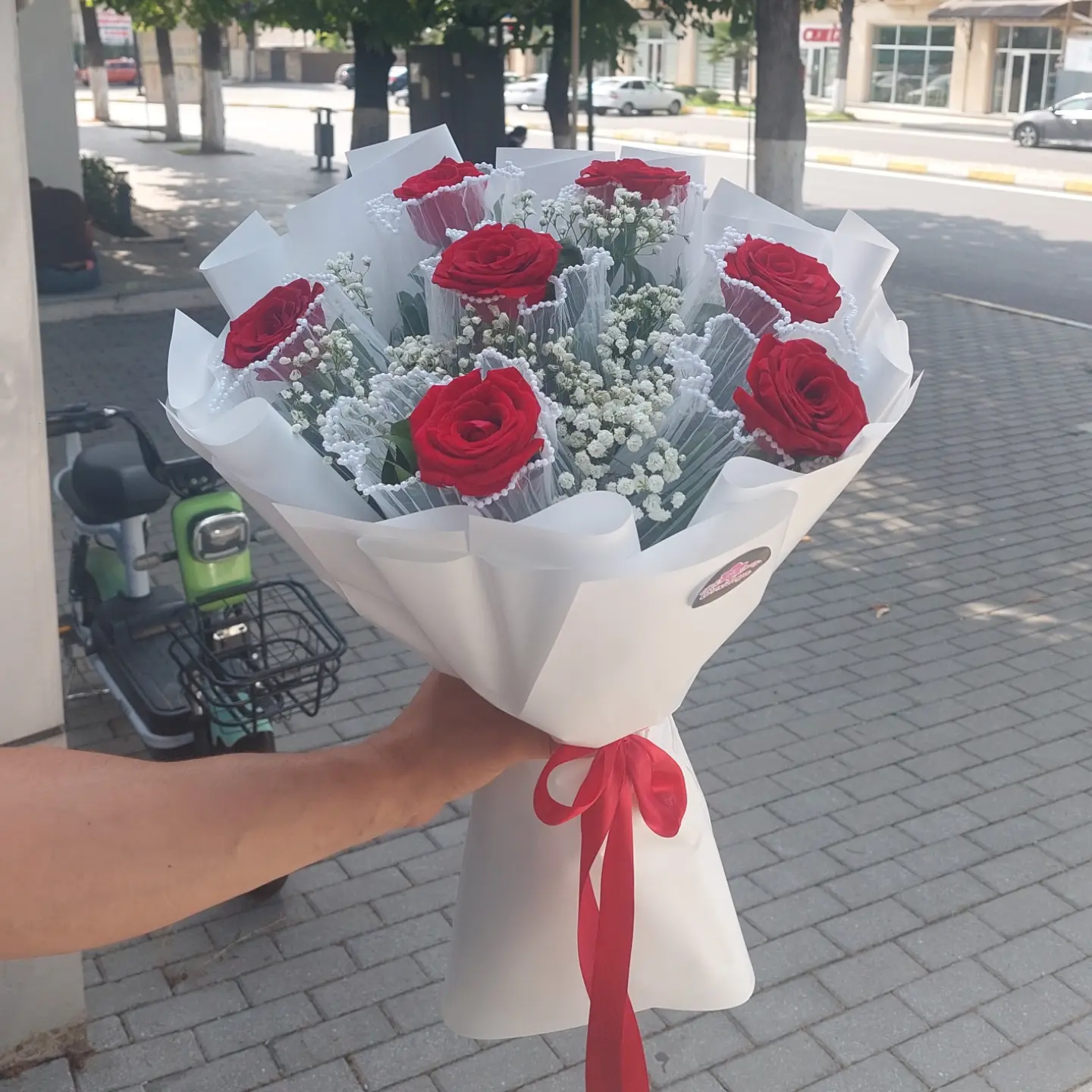 Ad Günü və Xüsusi Günlər üçün Gül Buketləri