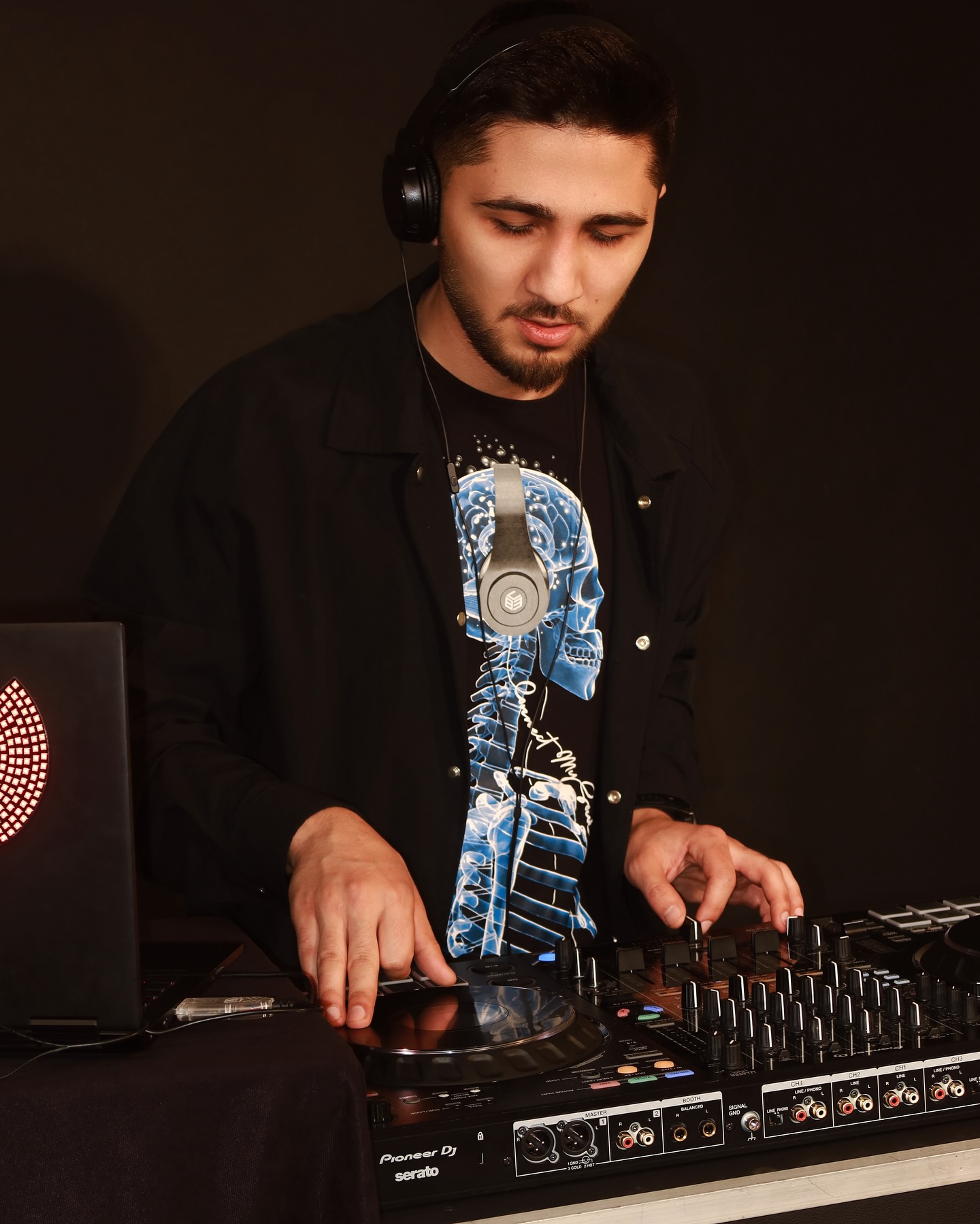 Ad Günü və Özl Partilər üçün DJ Xidməti