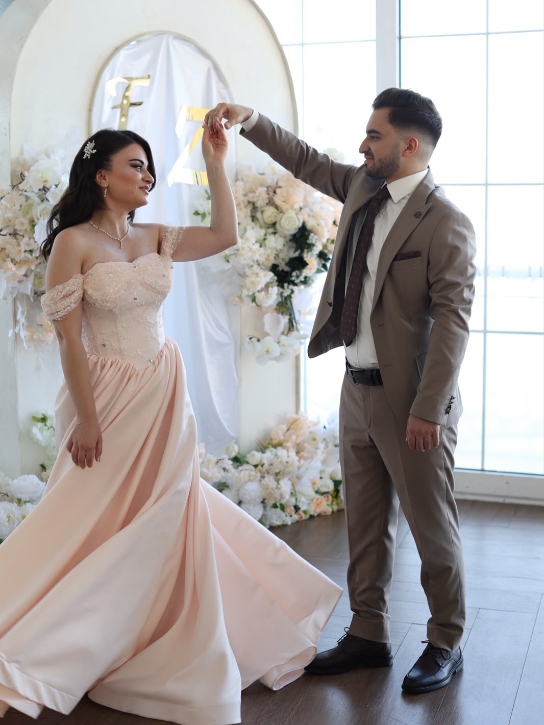 Eleqant Ziyafət Libasları