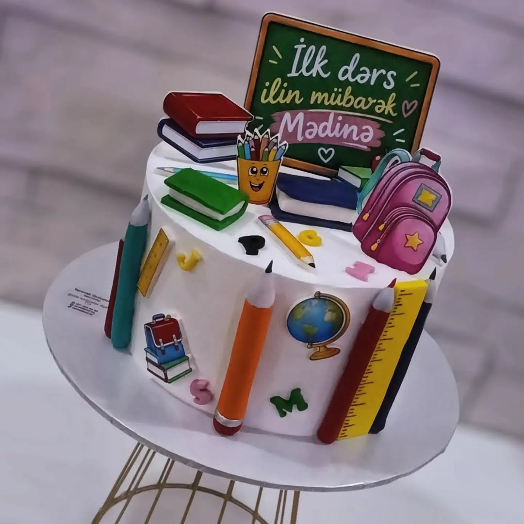 Tələbə və Məktəbli Məzuniyyət Tortları