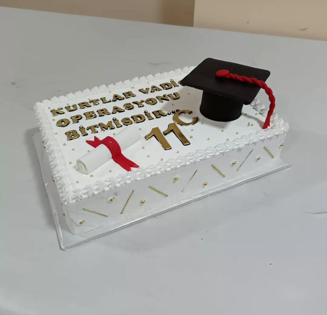 Məzuniyyət və Məktəb Tortları