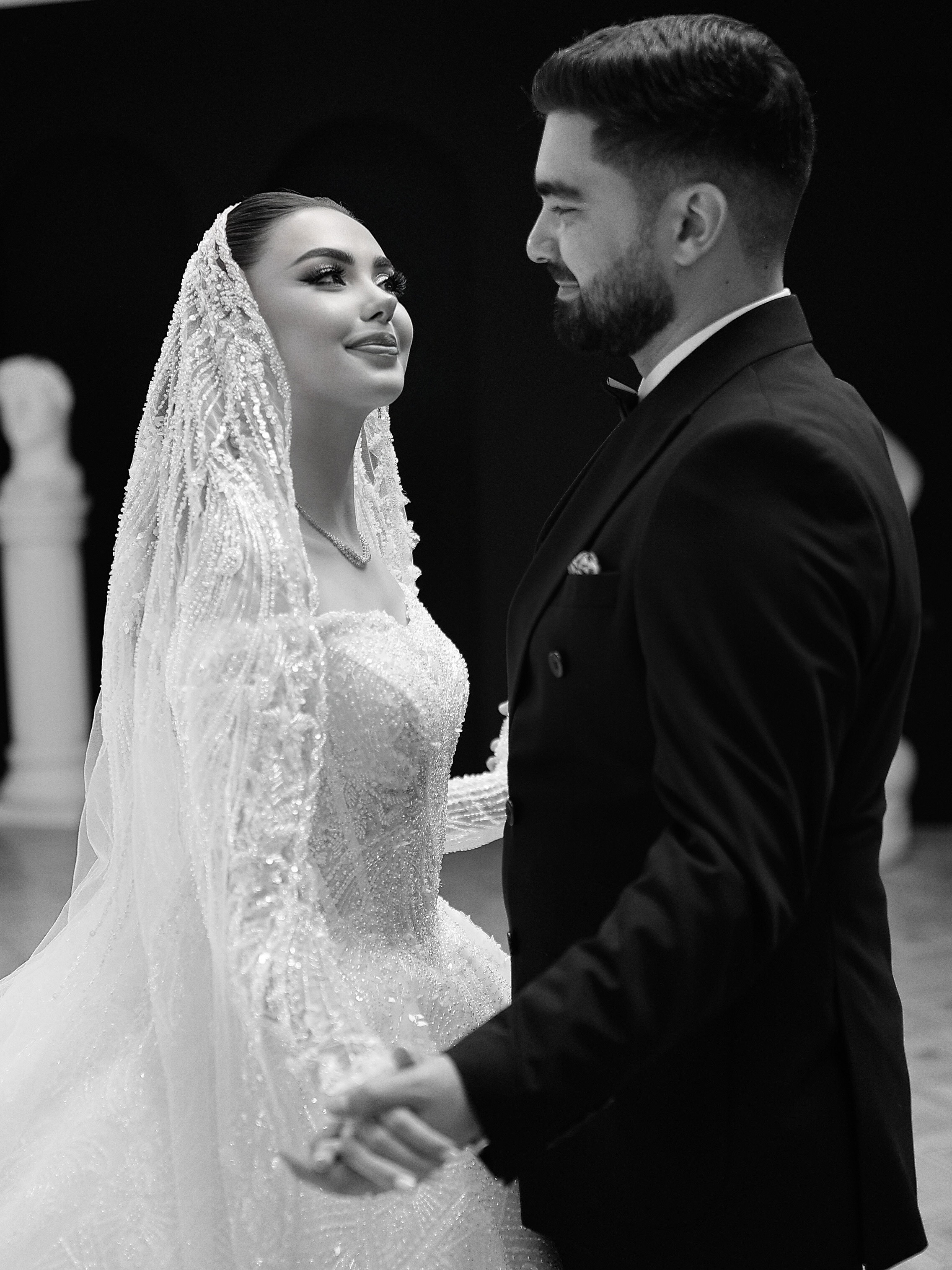 Sadə və Zərif Sivil/Nikah Gəlinlikləri