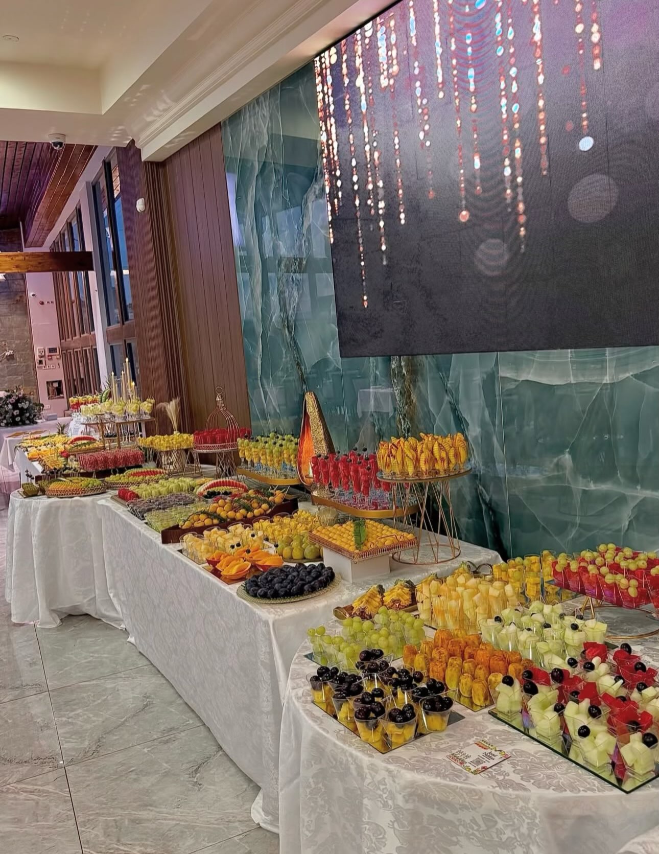 Ad Günü və Özəl Günlər üçün Süfrə Tərtibatı