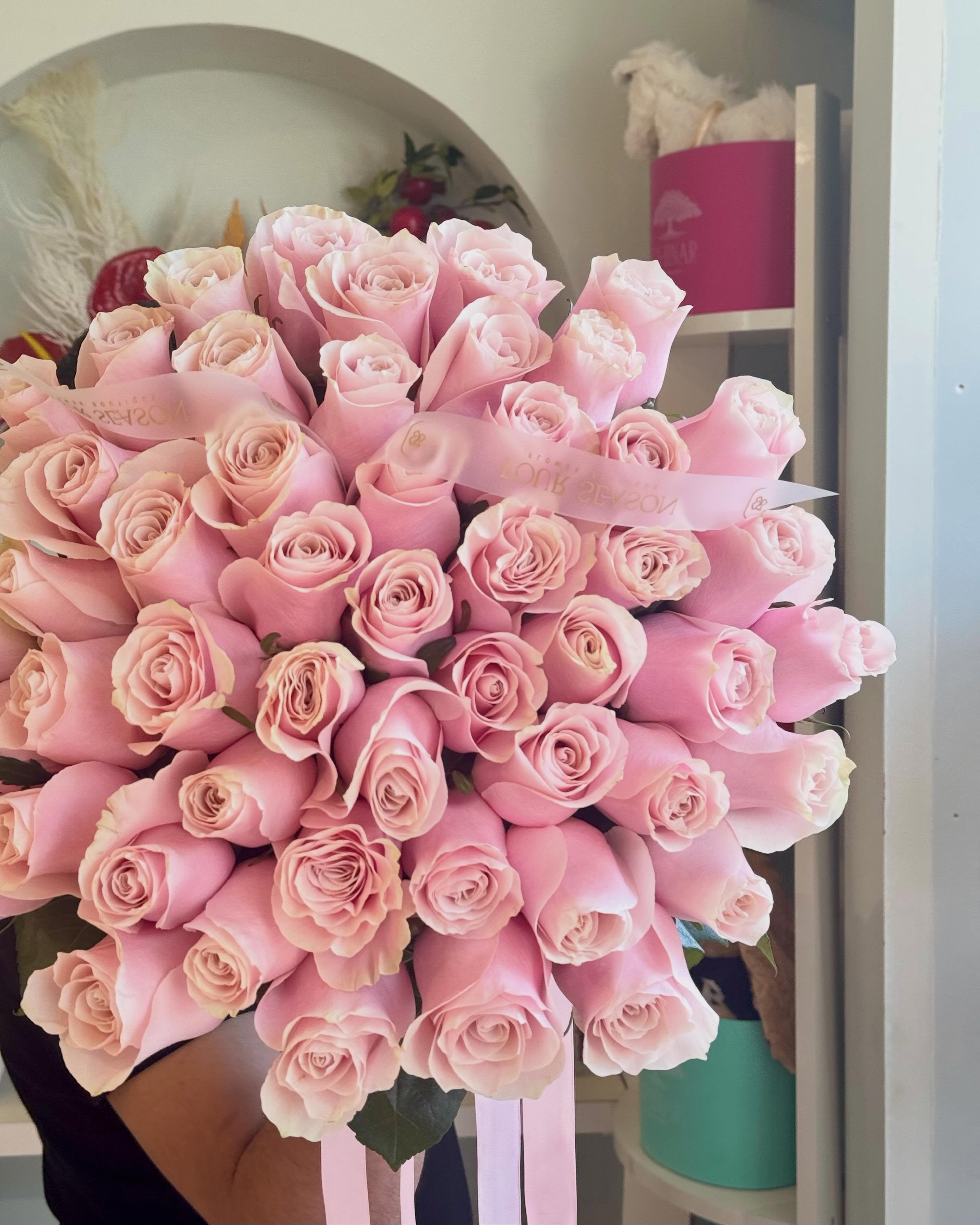 Holland Pion və Eustoma Buketləri