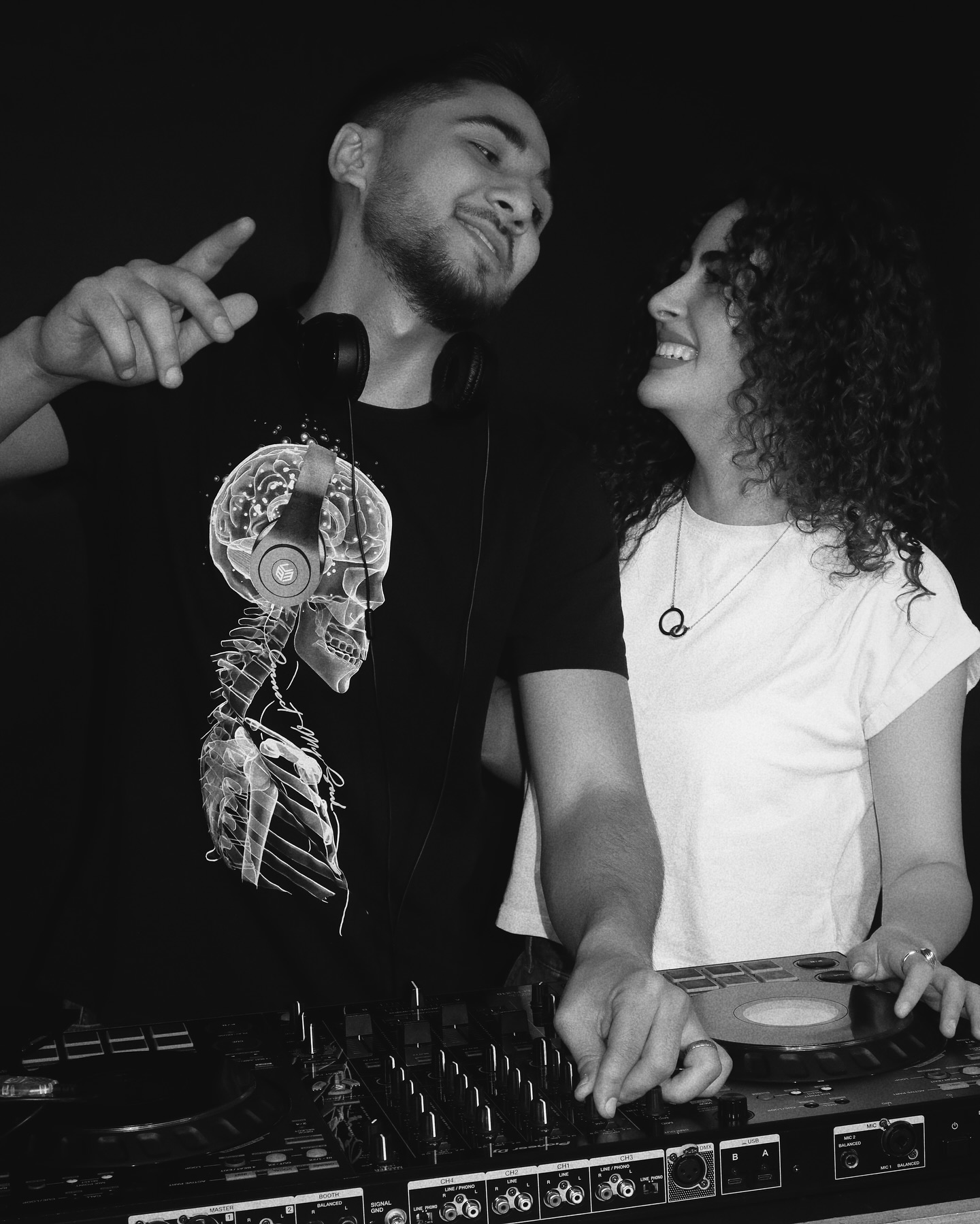 Toy və Nikah Məclisləri üçün DJ Xidməti