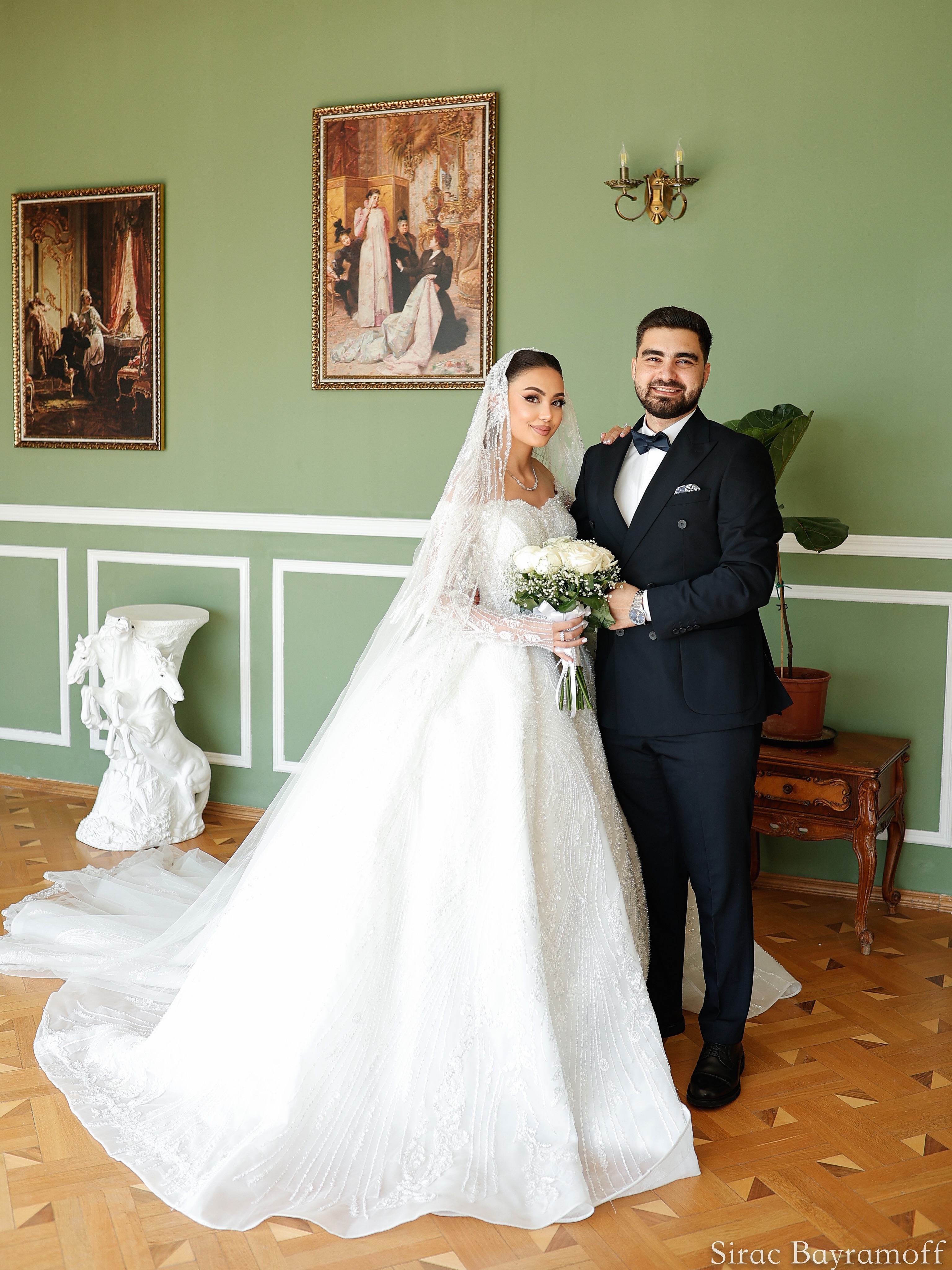 Sadə və Zərif Sivil/Nikah Gəlinlikləri