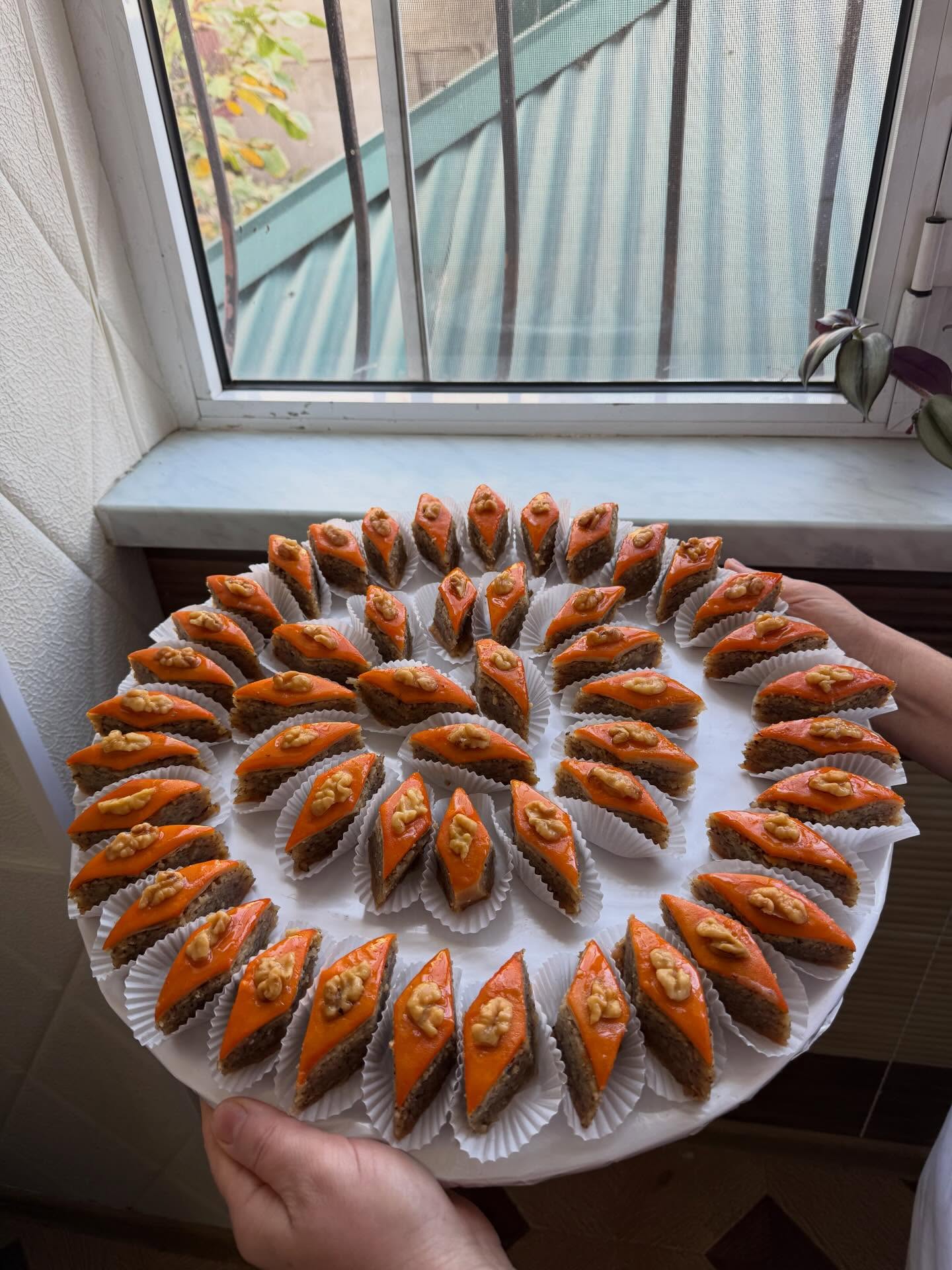 Milli Şirniyyatlar (Şəkərbura, Paxlava, Badambura)