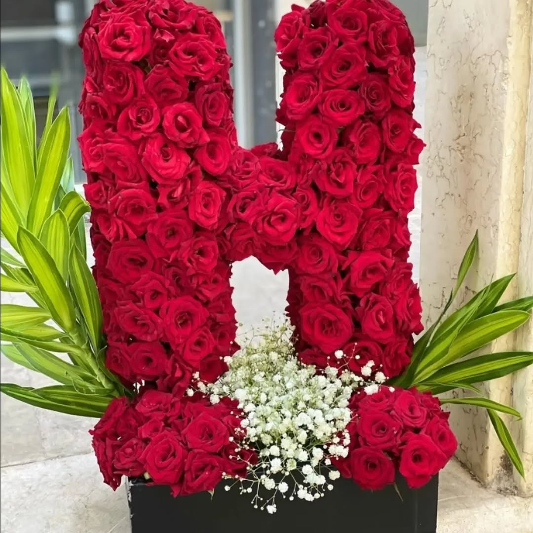 Qızılgül Buketləri və Kompozisiyaları