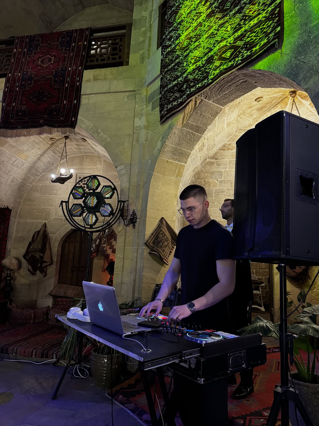Uşaq Tədbirləri və Partiləri üçün DJ Xidməti