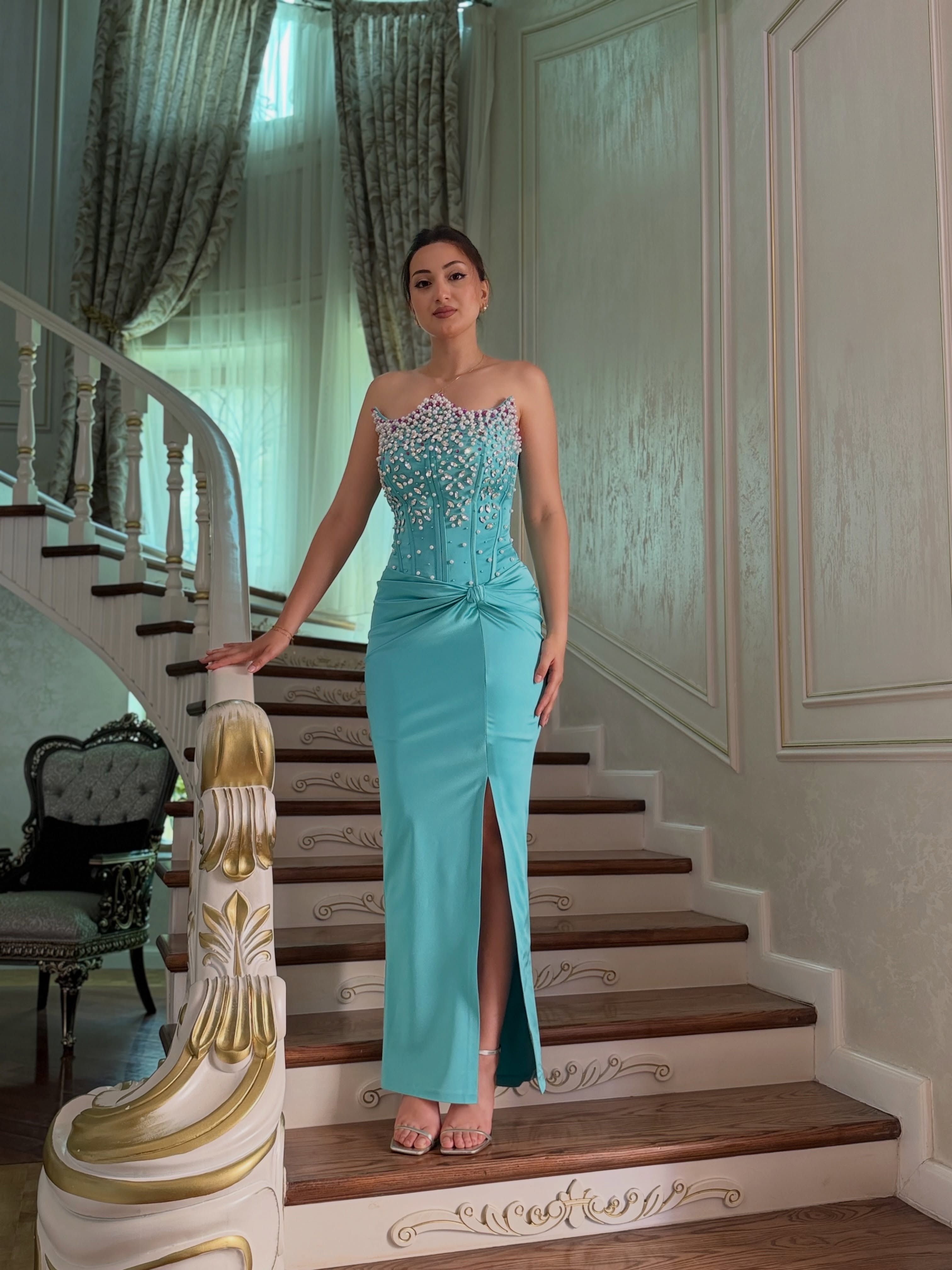 Fuarro Fashion House