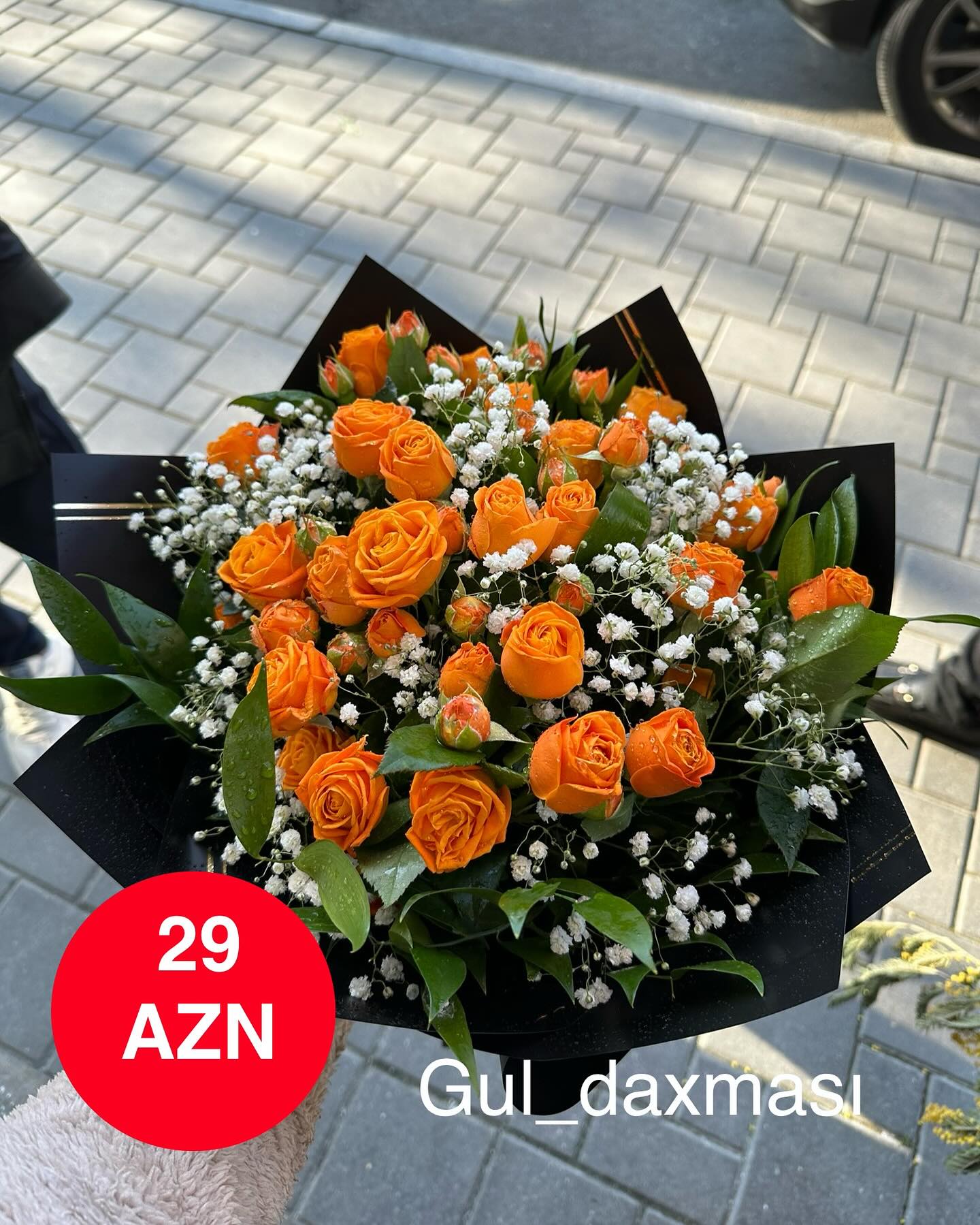 Gül Səbətləri və Kompozisiyalar