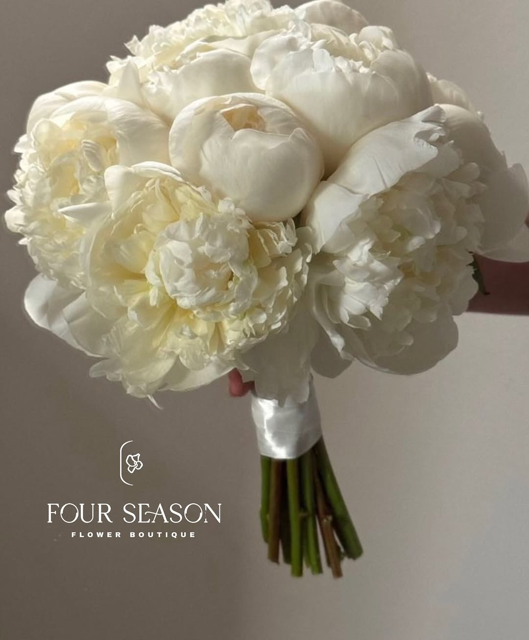 Holland Pion və Eustoma Buketləri