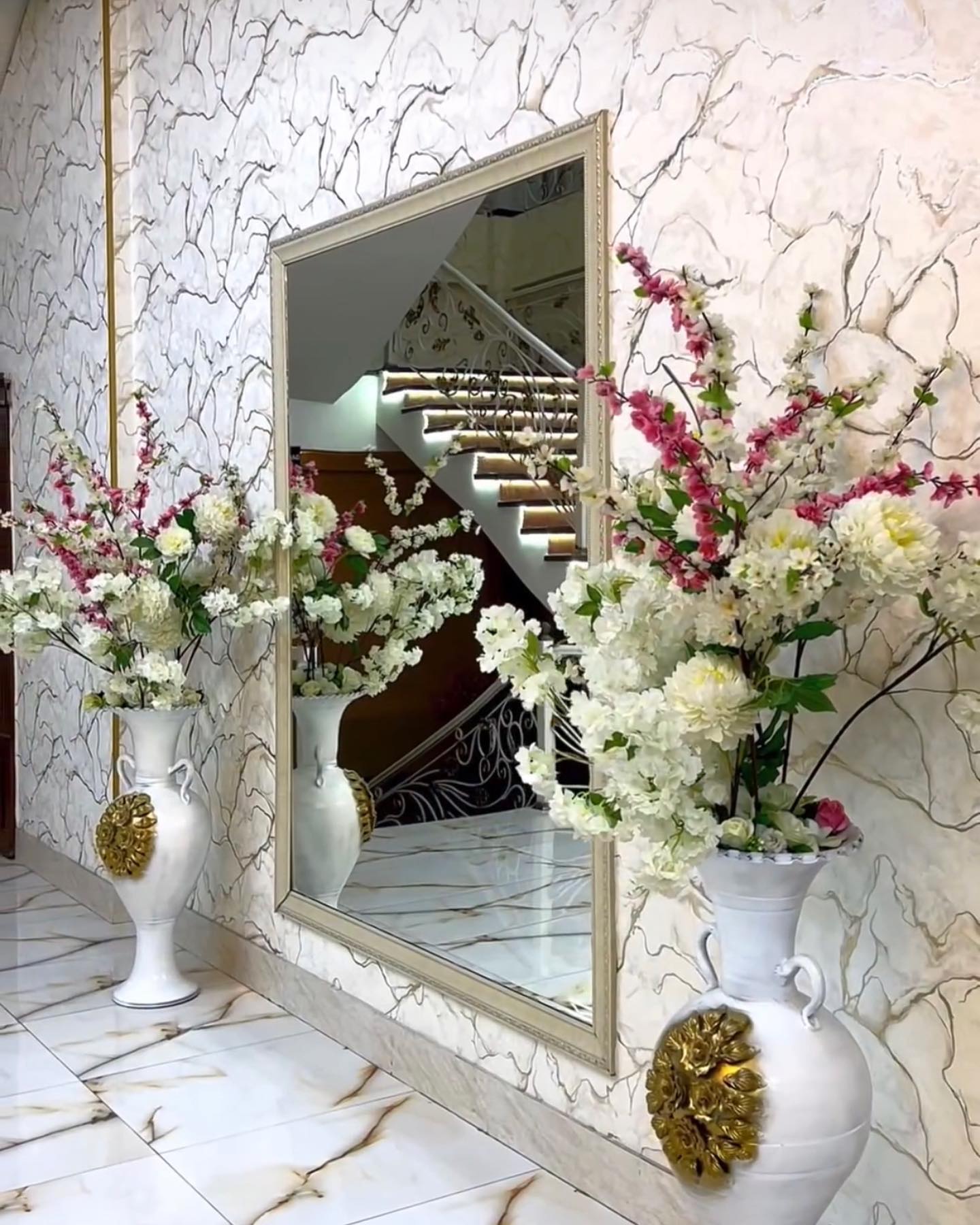 Firavan Saray