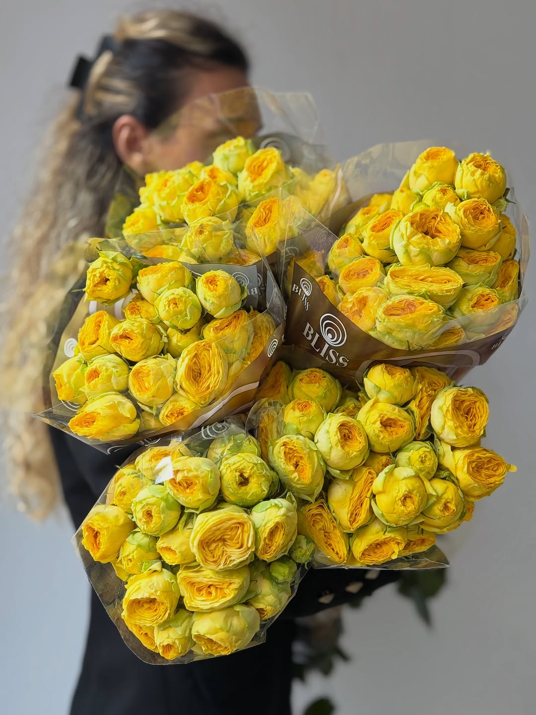 Kol Qızılgül Buketləri