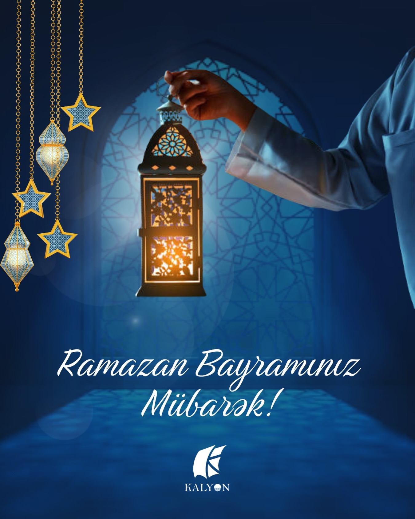 Terrasda Canlı Musiqi və Şou Proqramlı İstirahət