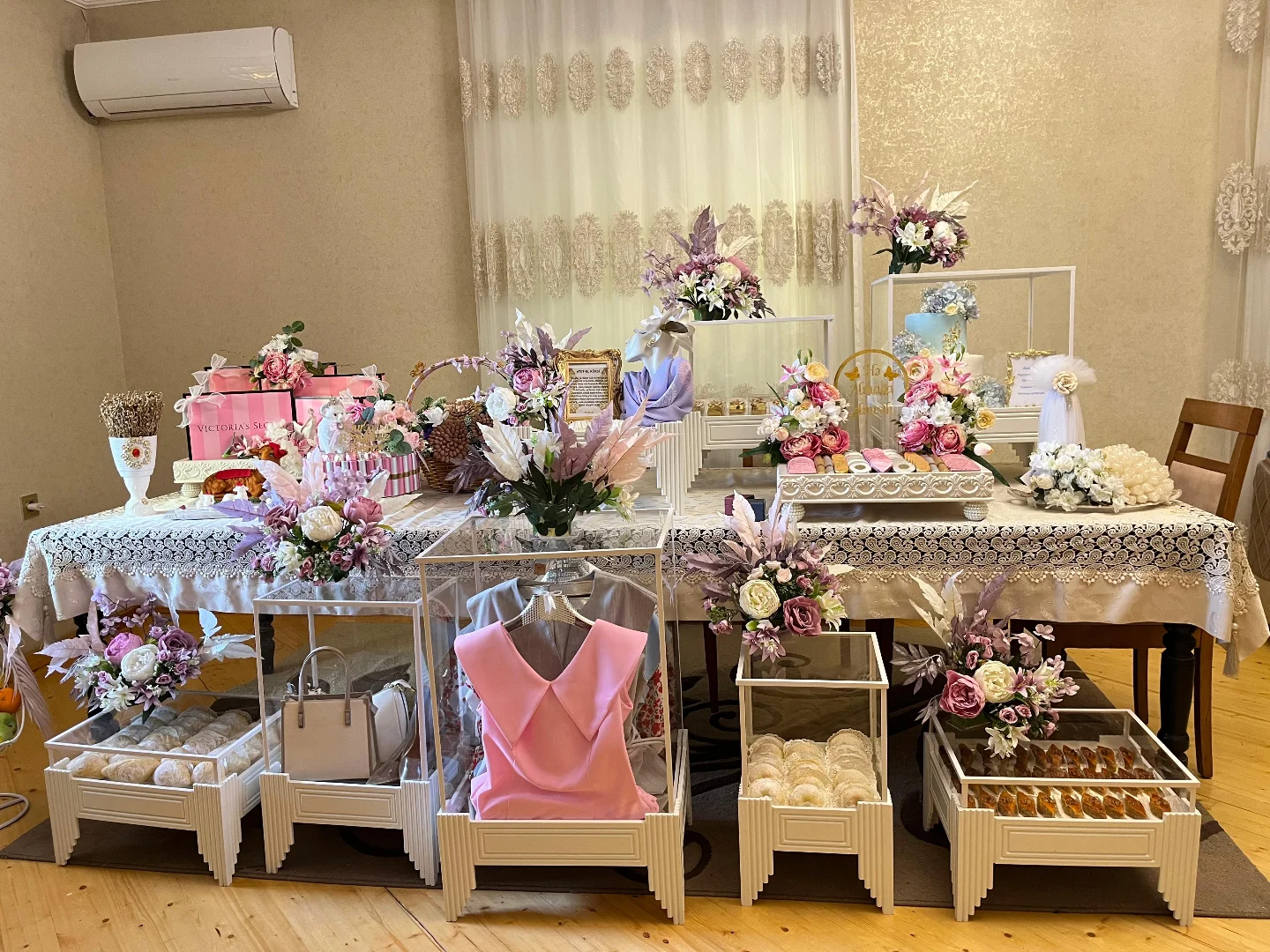 Xüsusi Giftbox və Hədiyyə Qutularının Hazırlanması