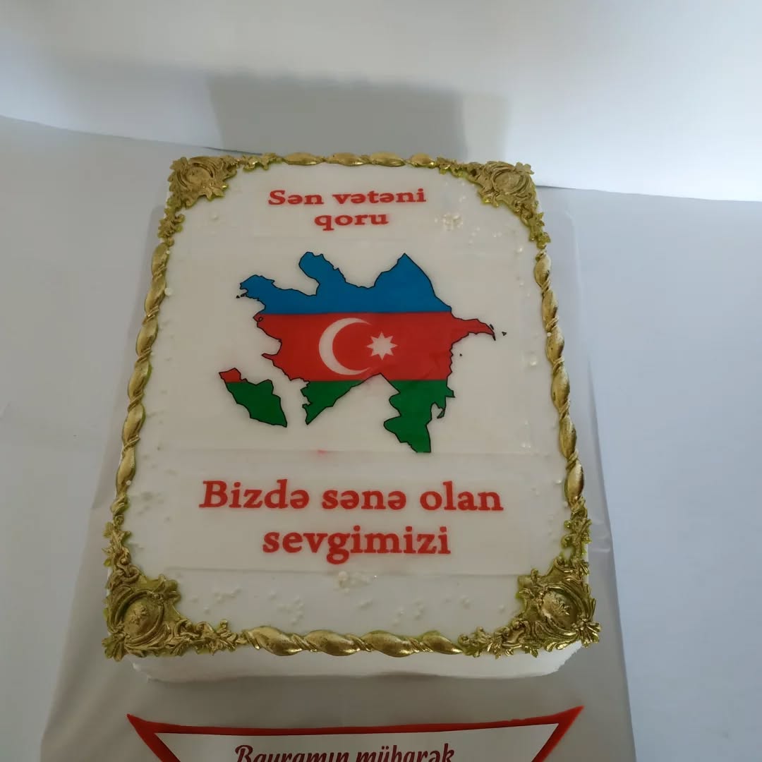 Ad Günü və Yubiley Tortları