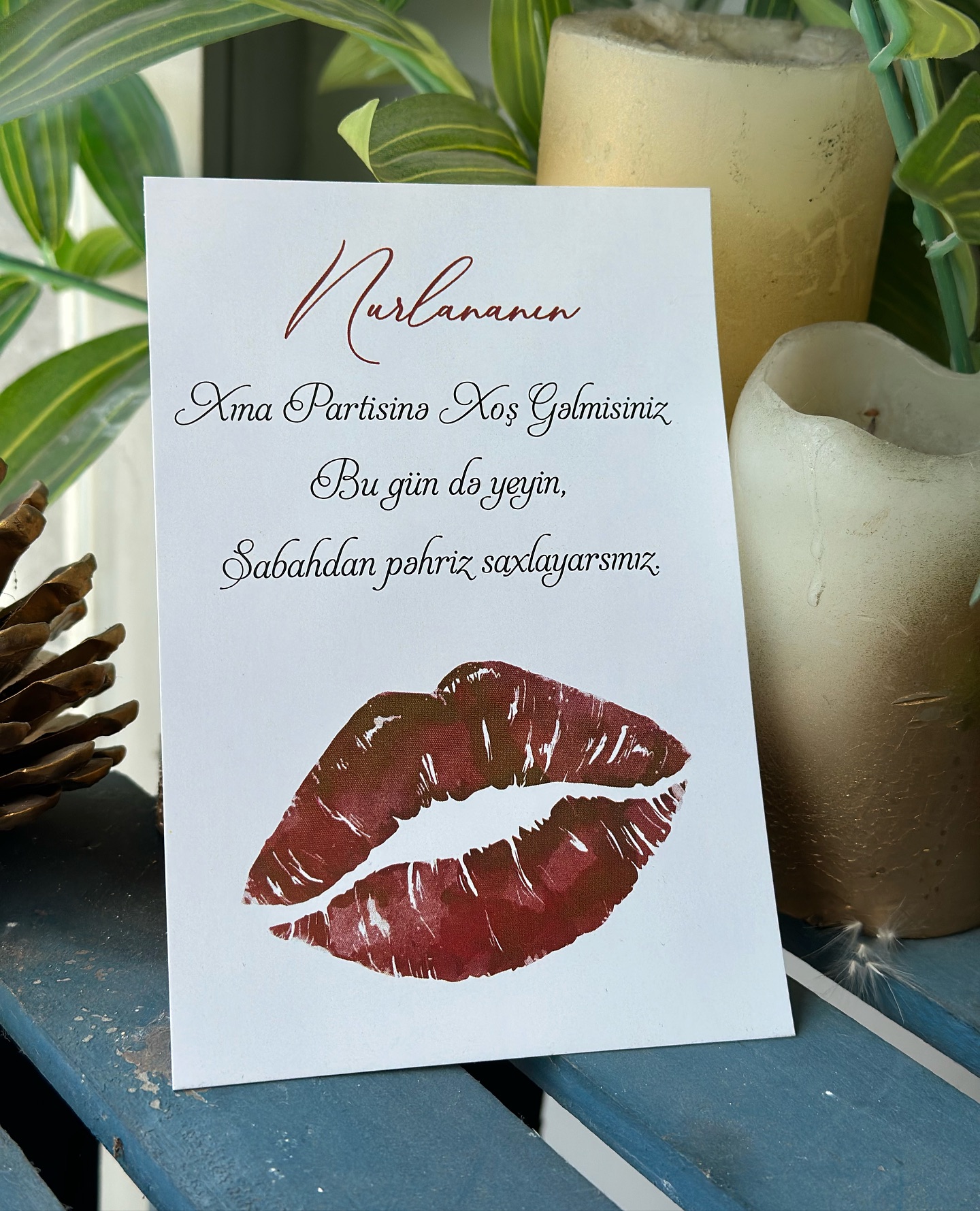 Özəl Masa Kartları və Akril Dizaynlar