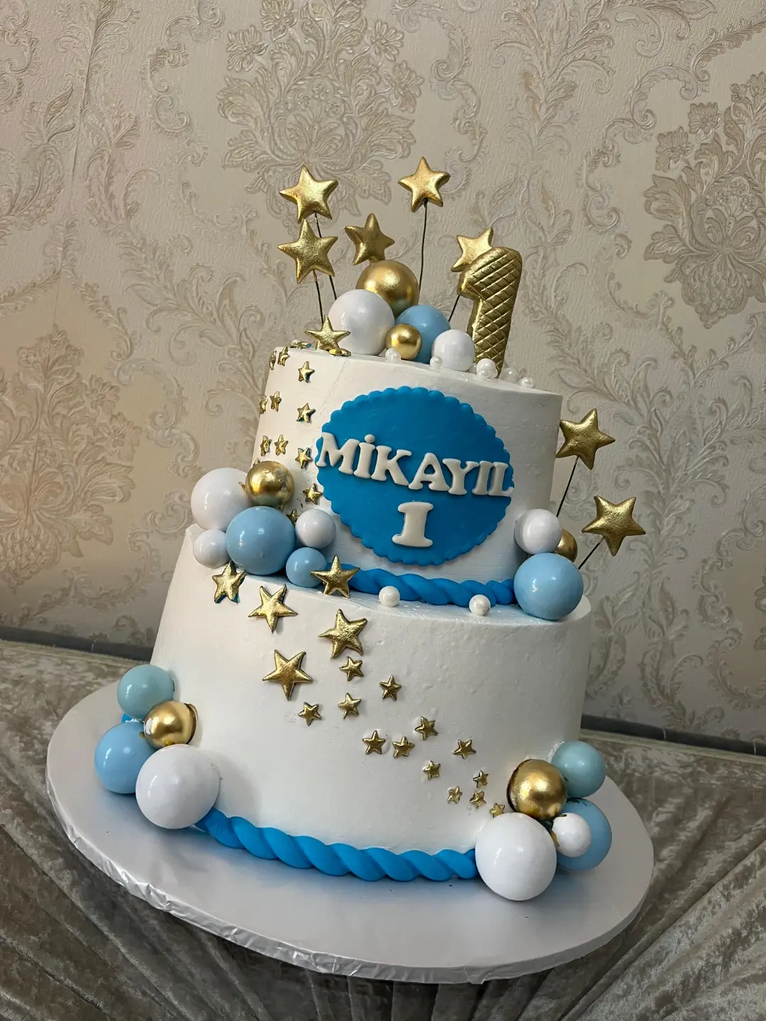 Uşaq və Körpə Şənliyi Tortları