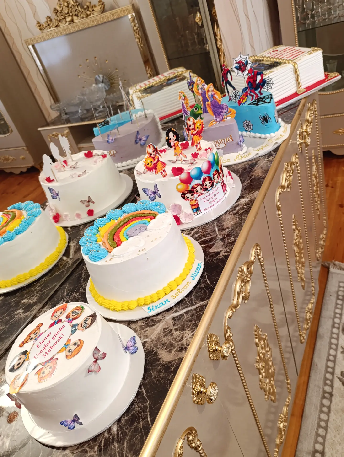 Lalənin Tort Dünyası